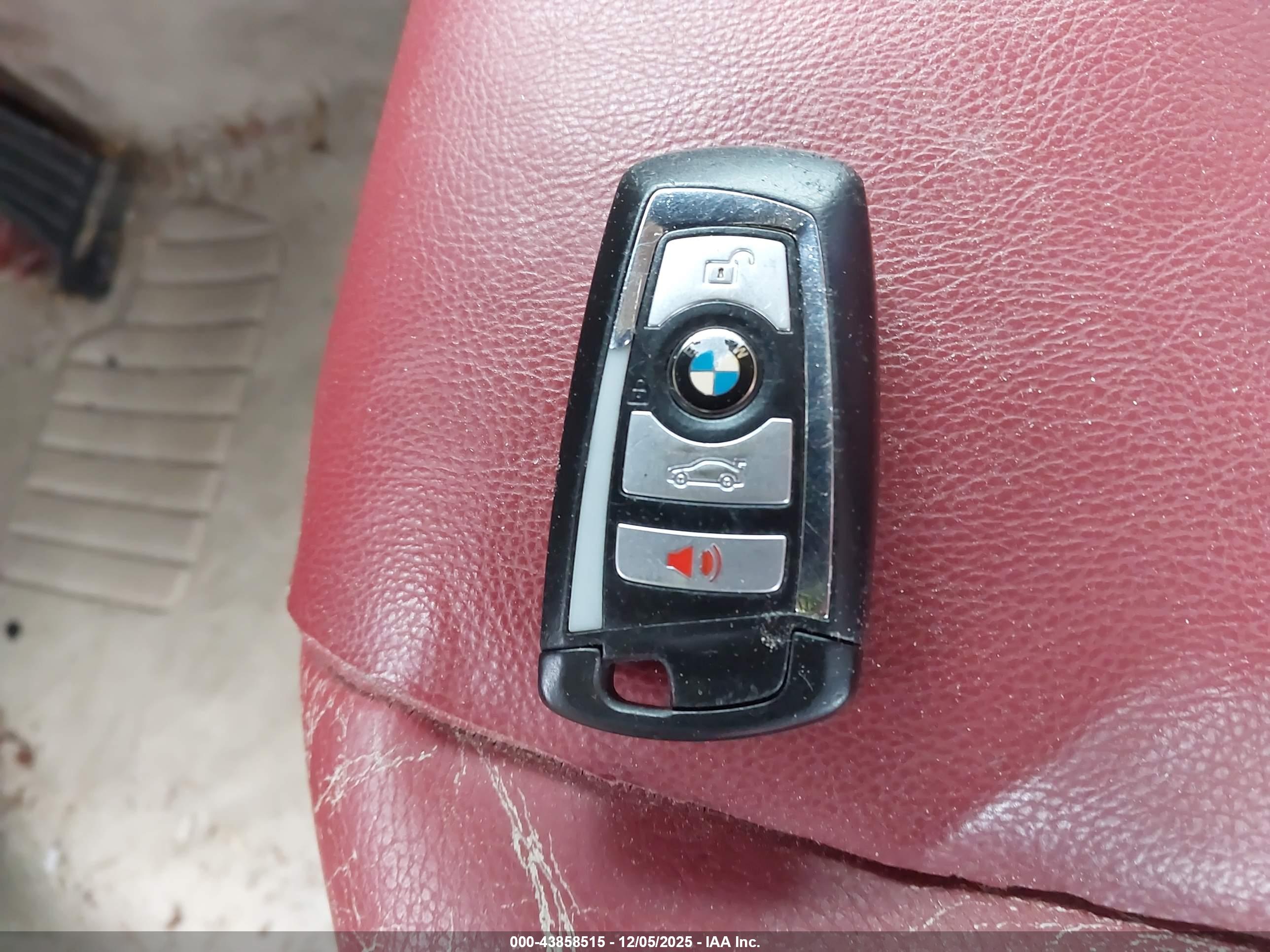 BMW 328I image 11