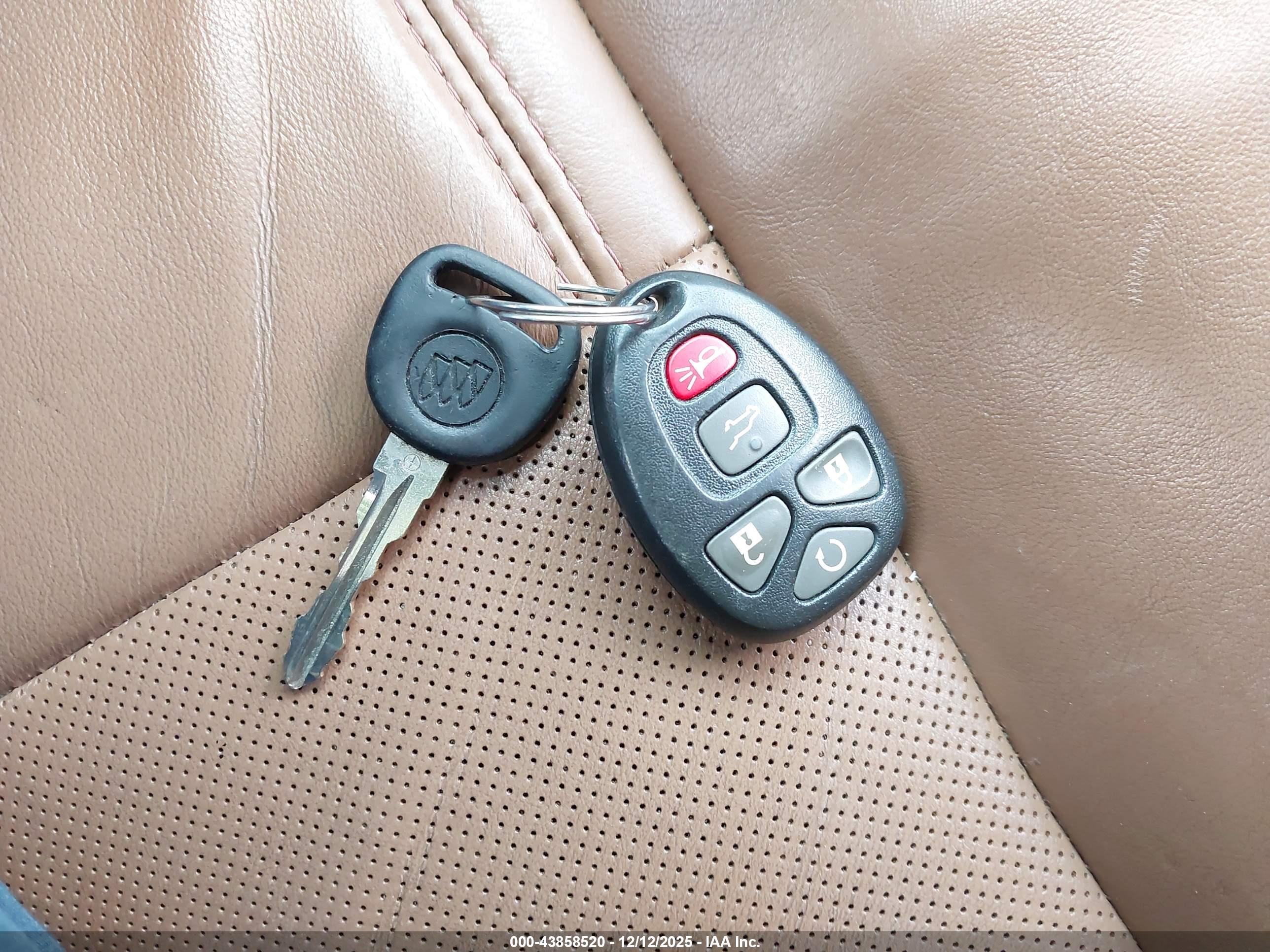 BUICK ENCLAVE image 11