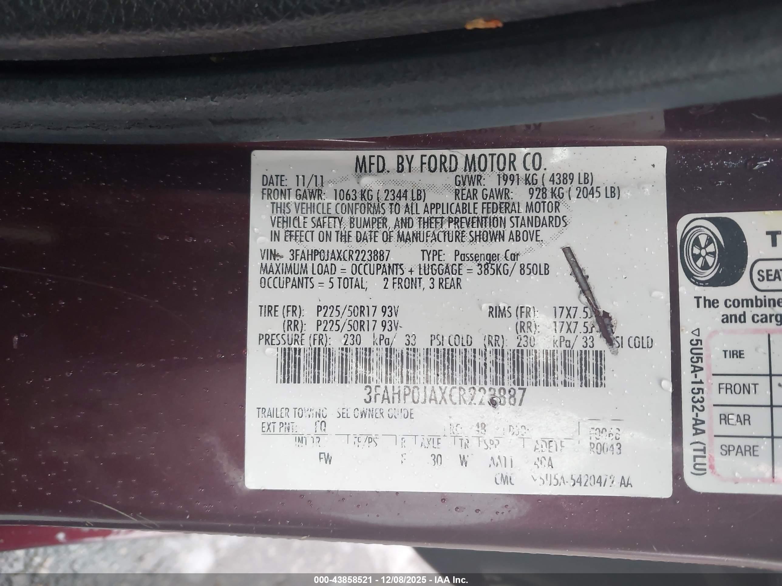 FORD FUSION image 9