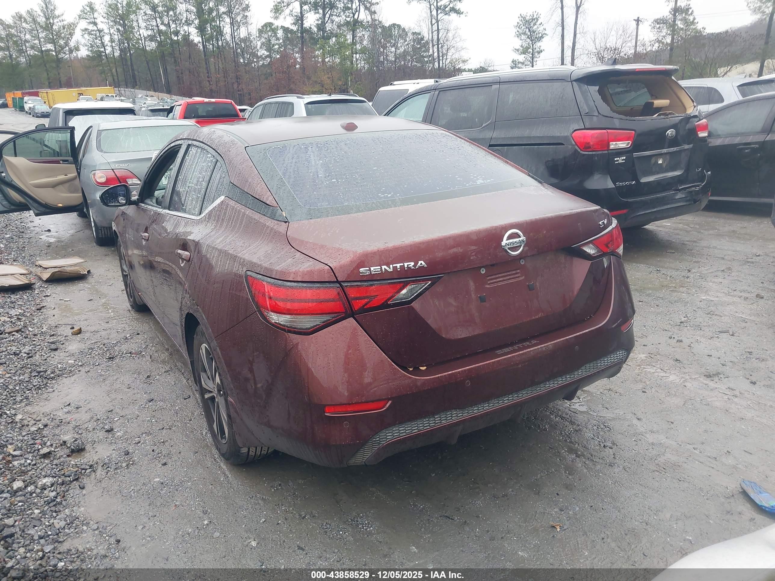 NISSAN SENTRA image 3