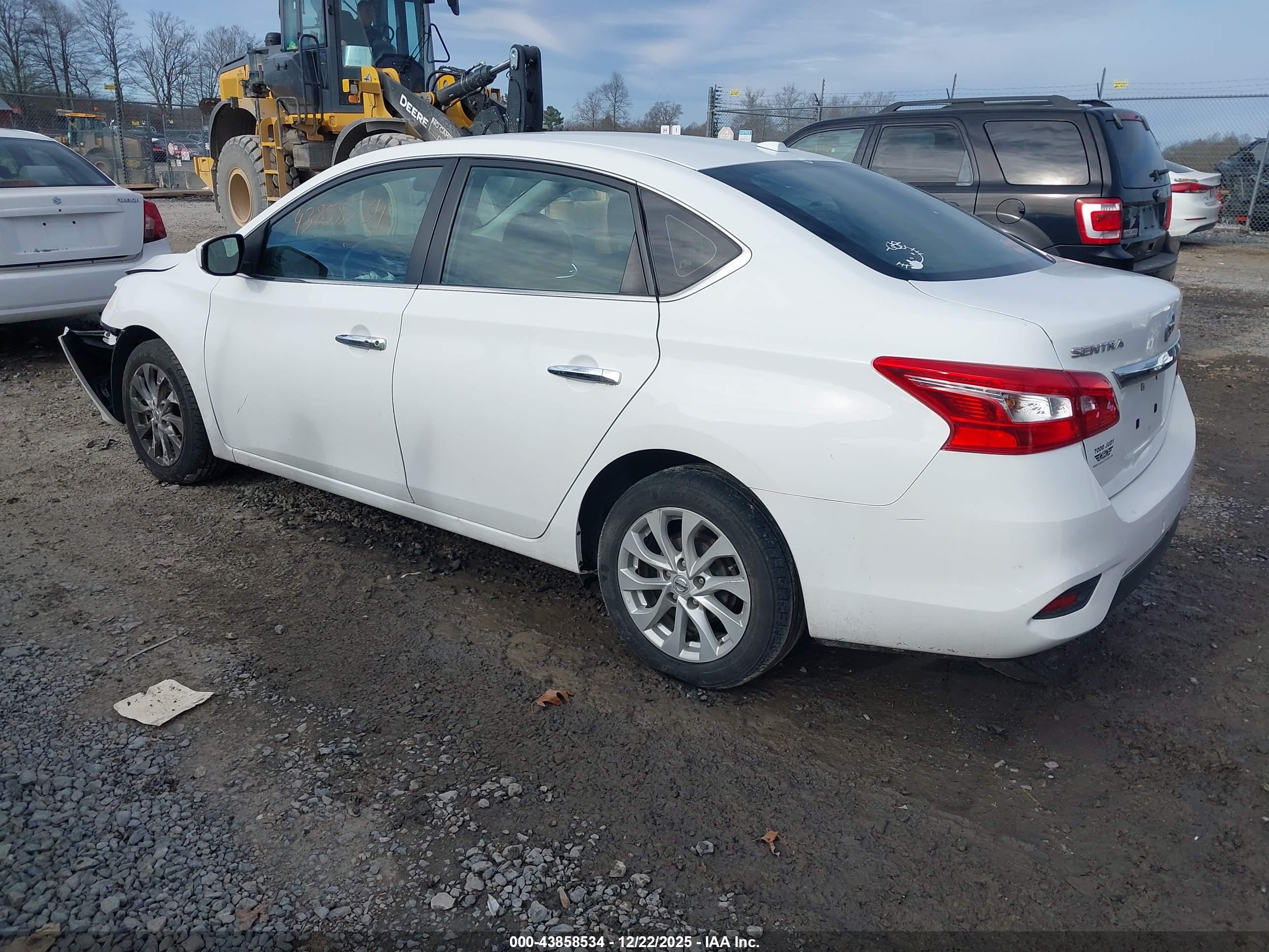 NISSAN SENTRA image 3