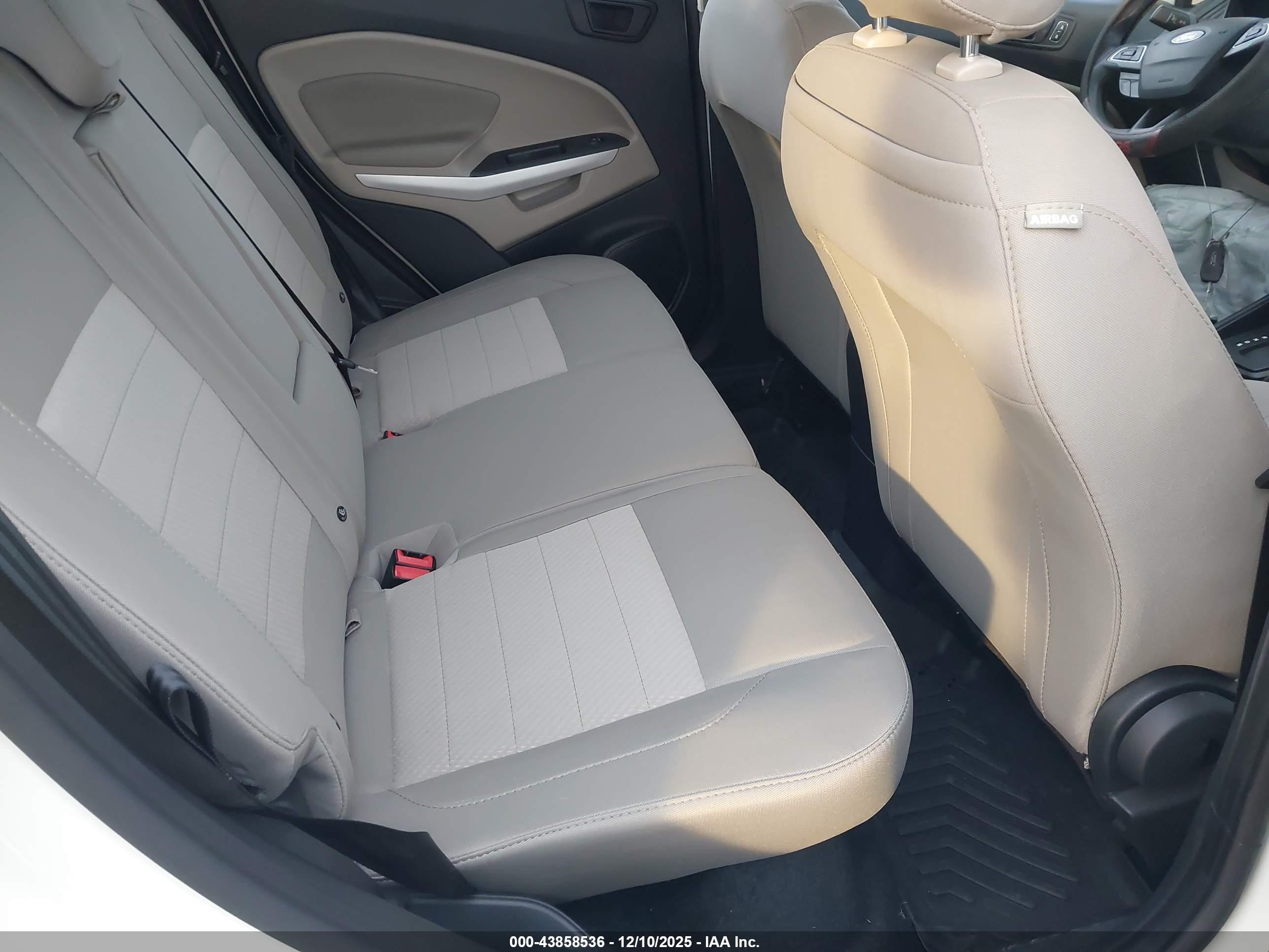 FORD ECOSPORT image 8