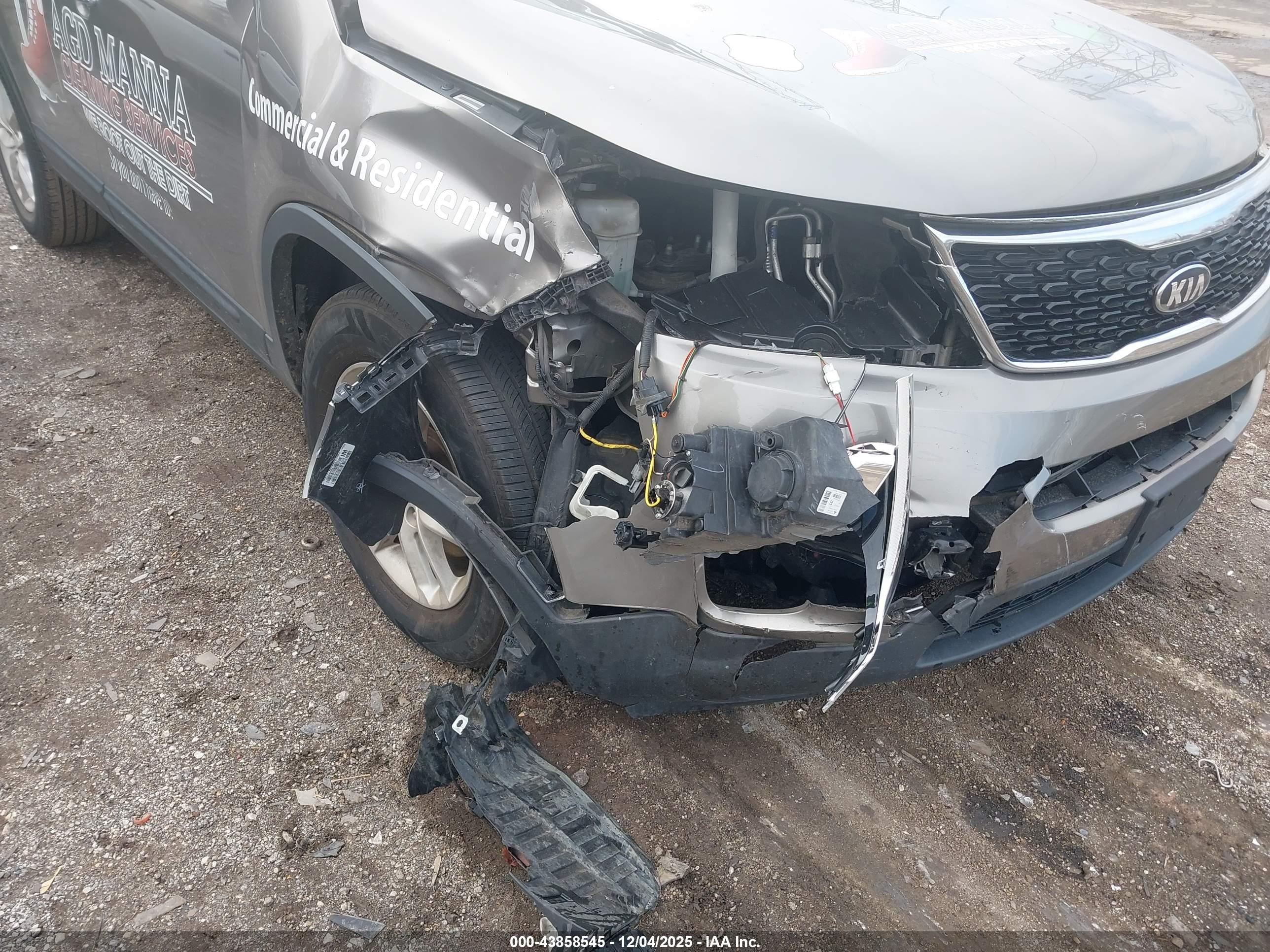 KIA SORENTO image 6