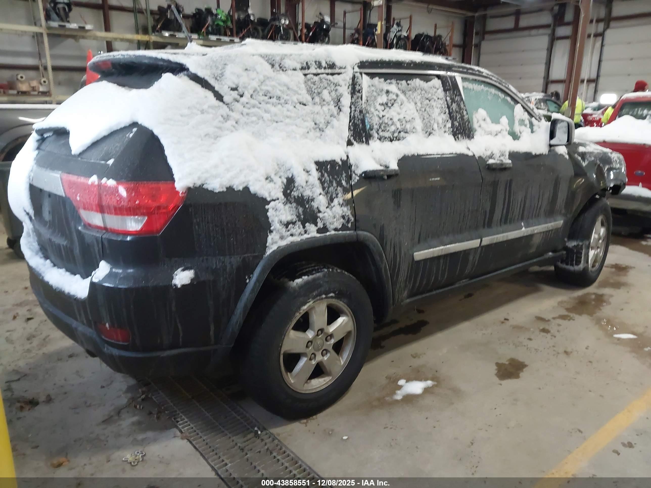 JEEP GRAND image 4