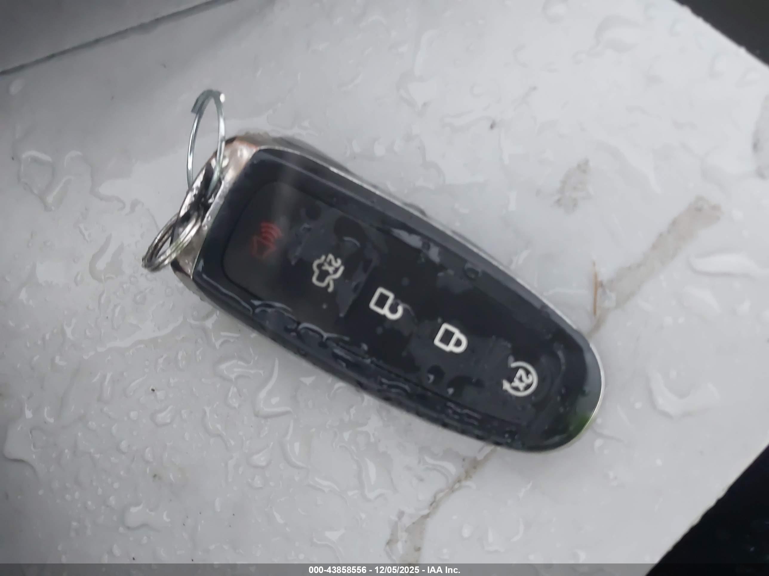 FORD EDGE image 11