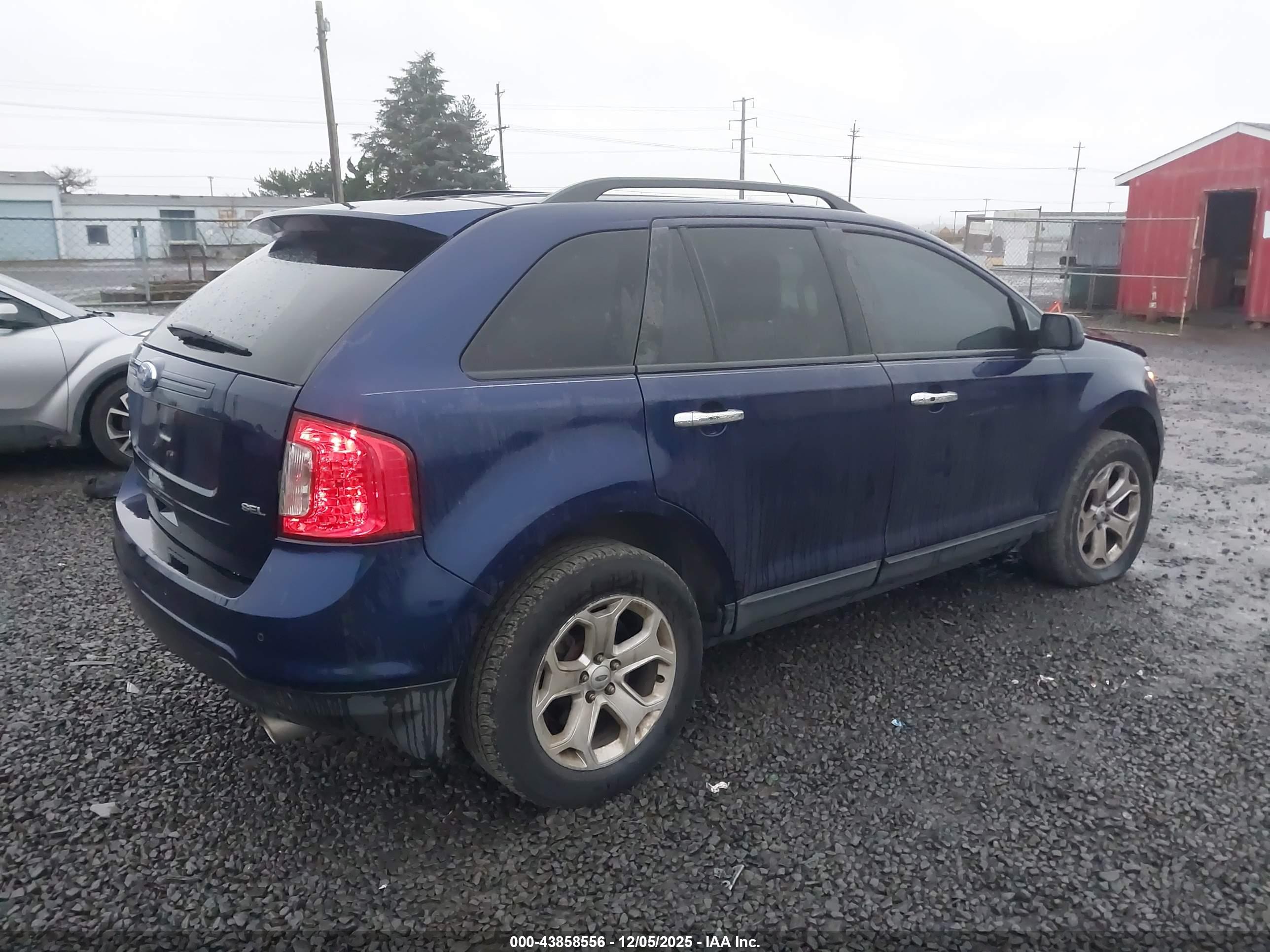 FORD EDGE image 4