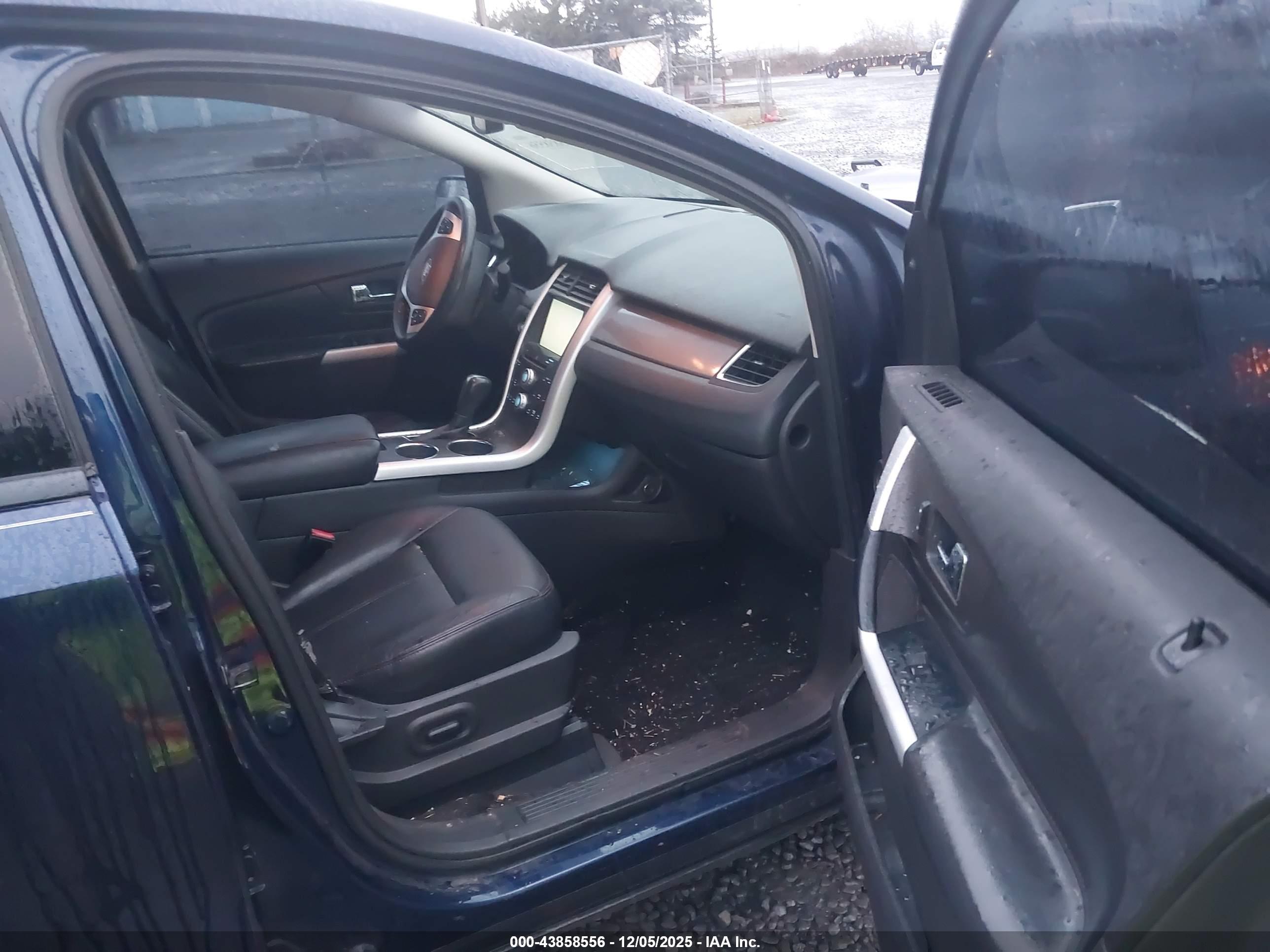 FORD EDGE image 5