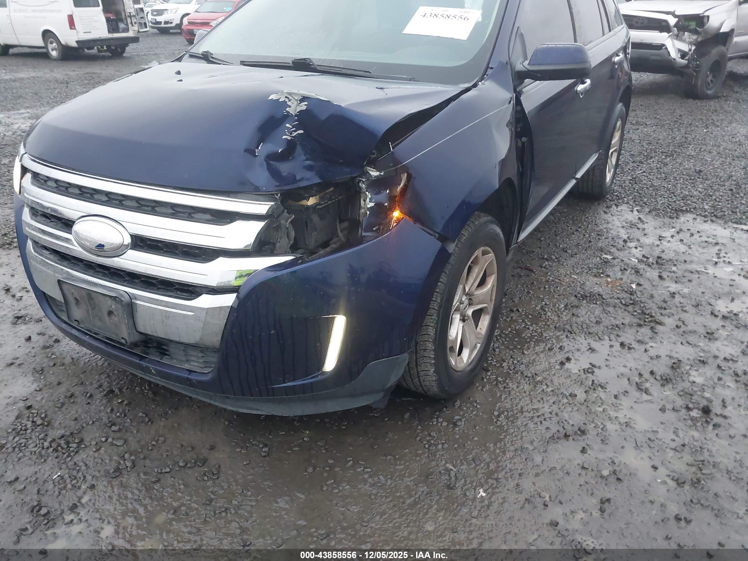FORD EDGE image 6