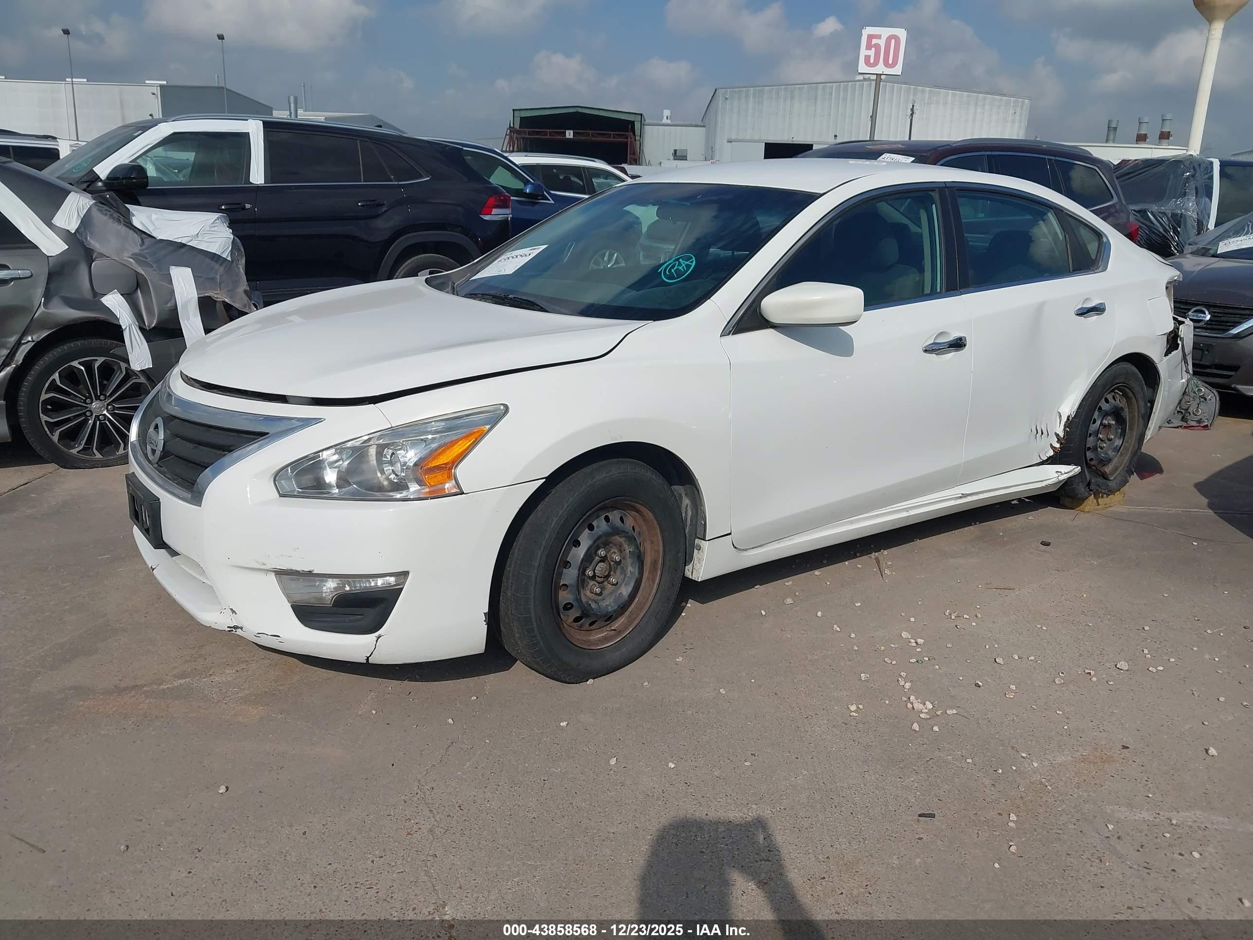 NISSAN ALTIMA image 2