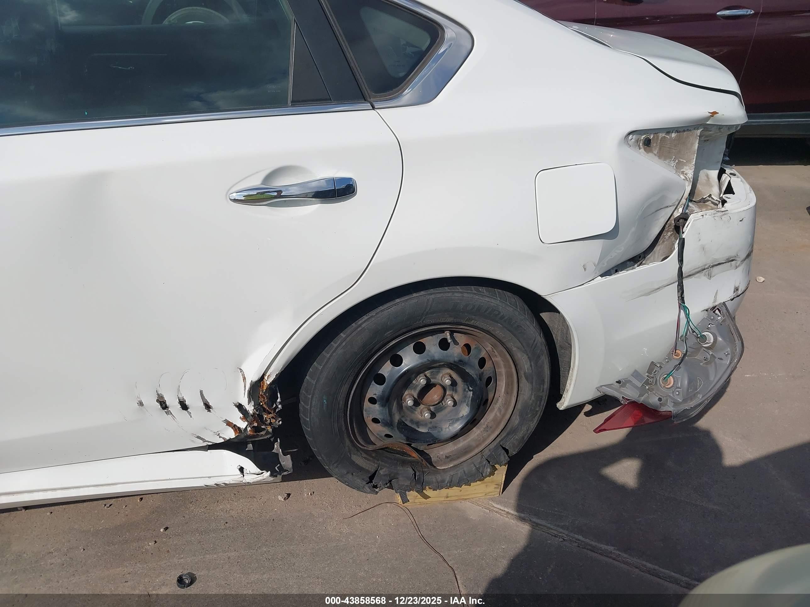 NISSAN ALTIMA image 6