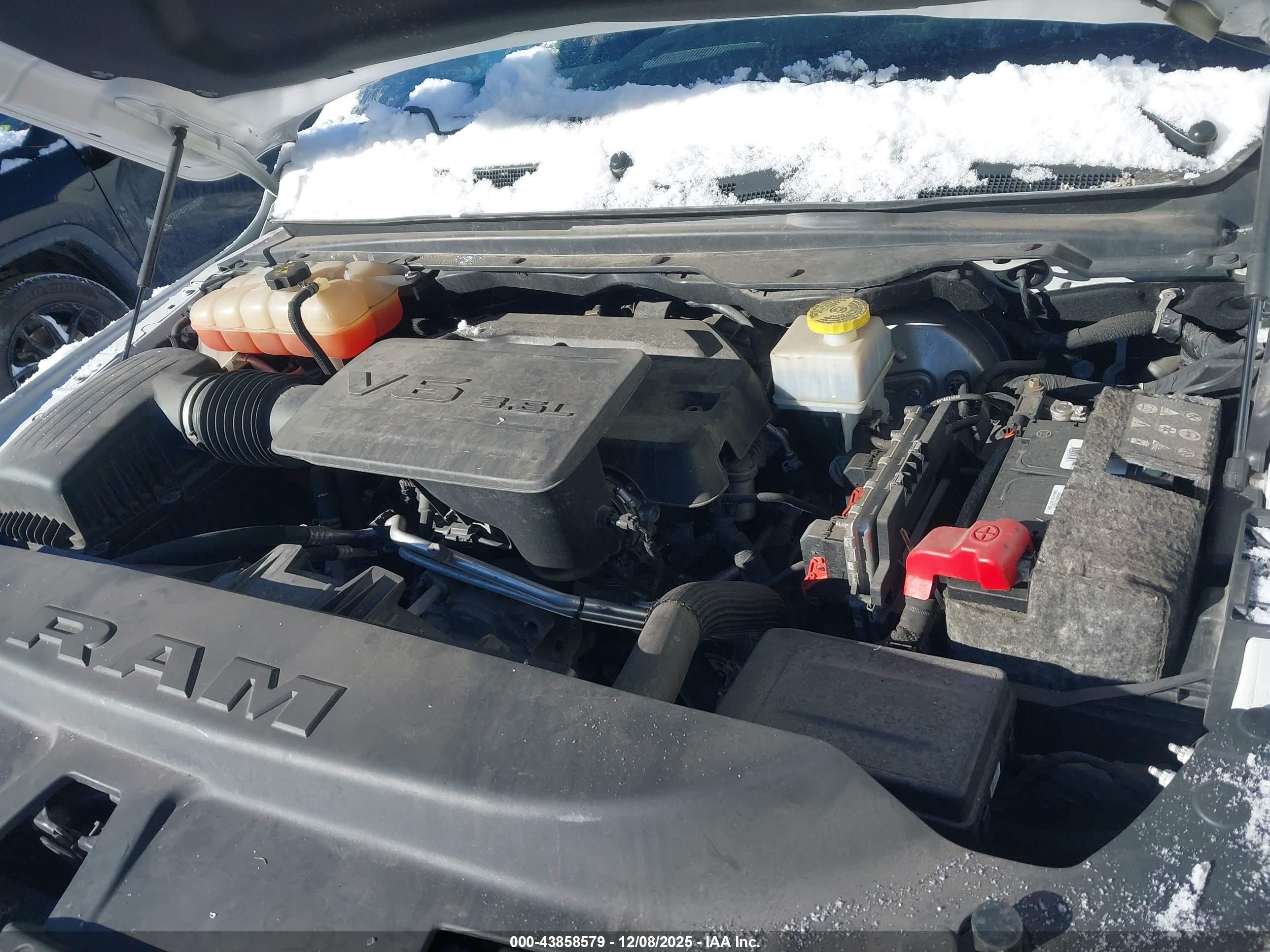 RAM 1500 image 10