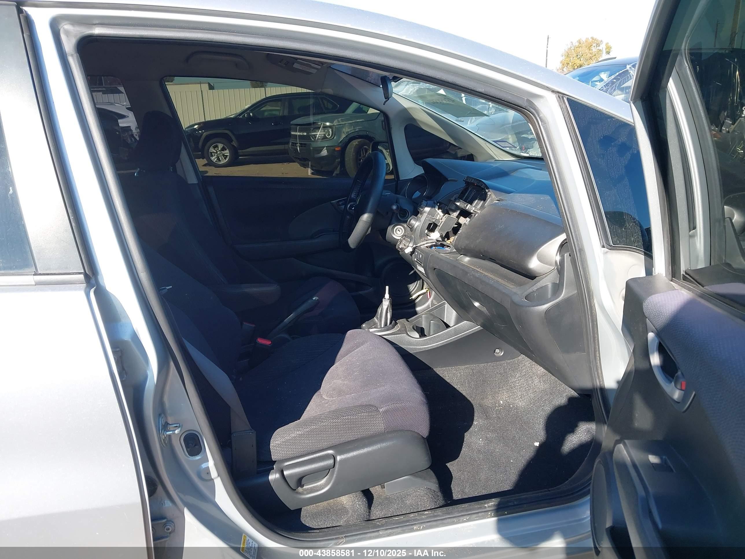 HONDA FIT image 5