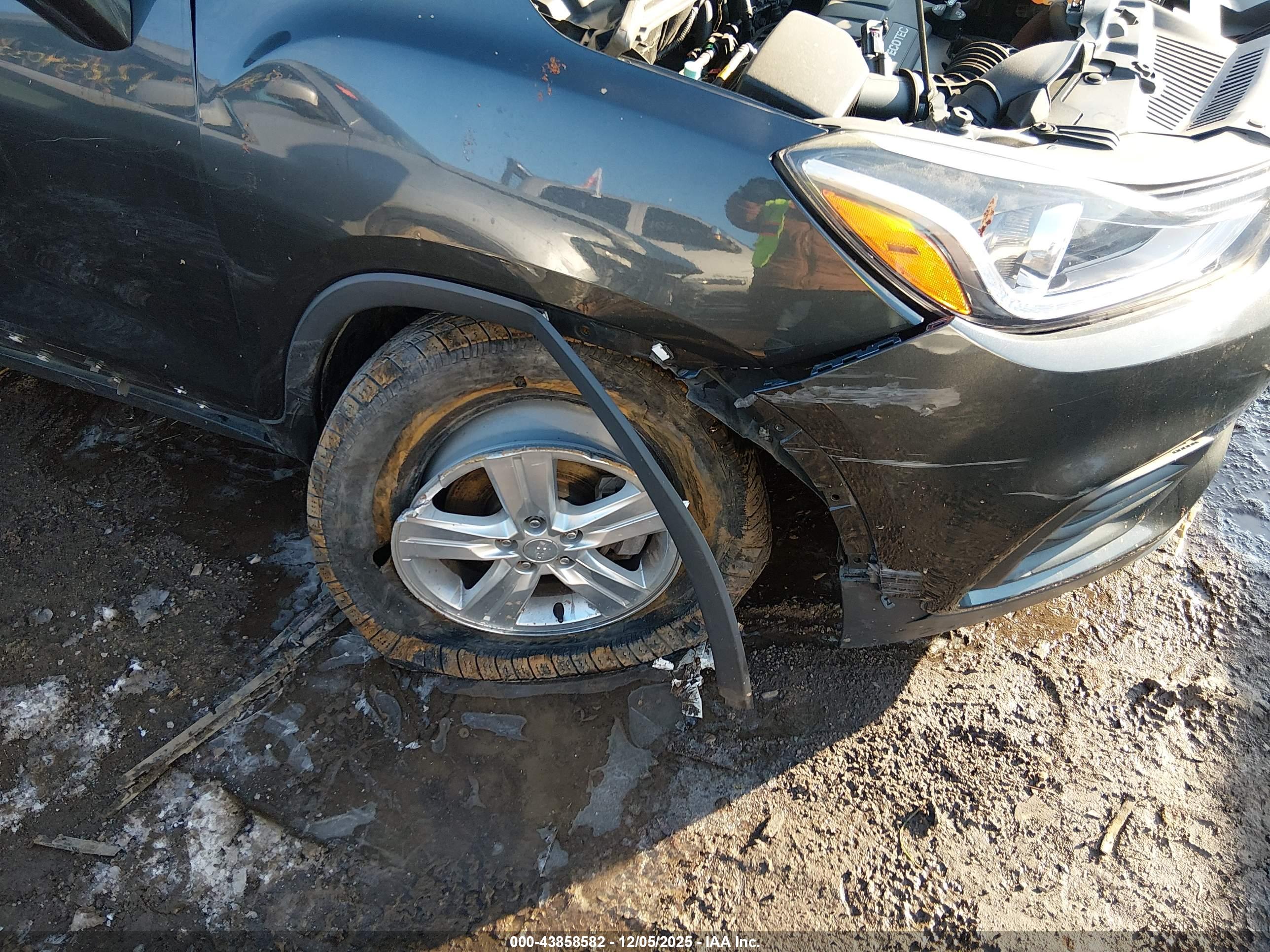 CHEVROLET TRAX image 6