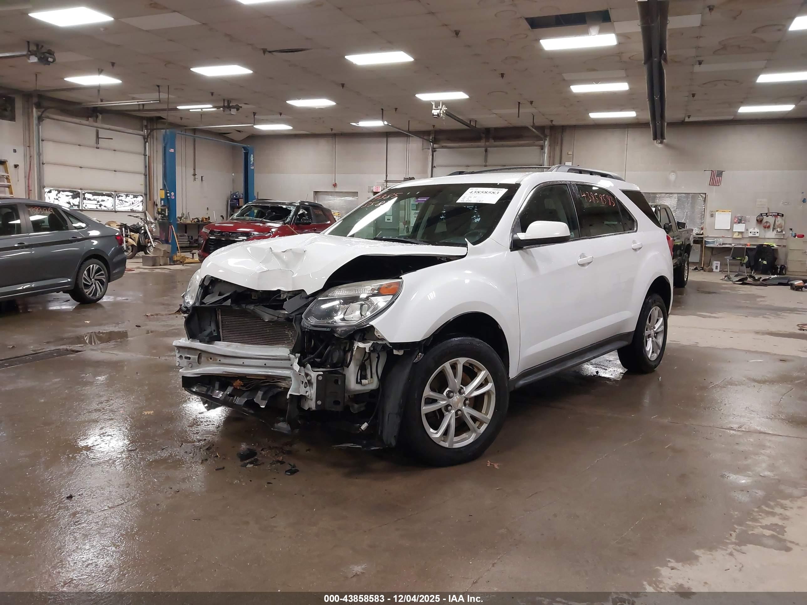CHEVROLET EQUINOX image 2