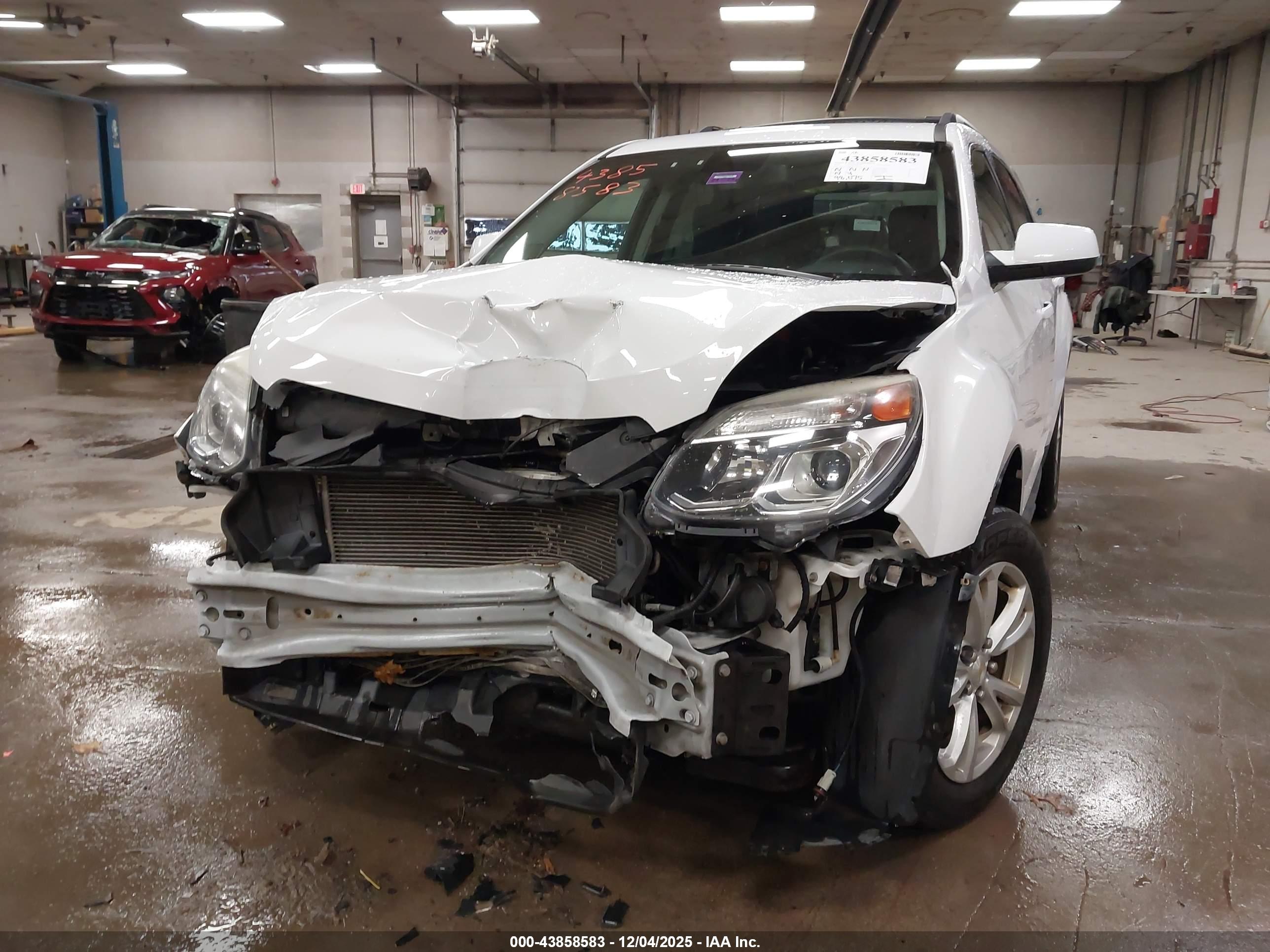 CHEVROLET EQUINOX image 6