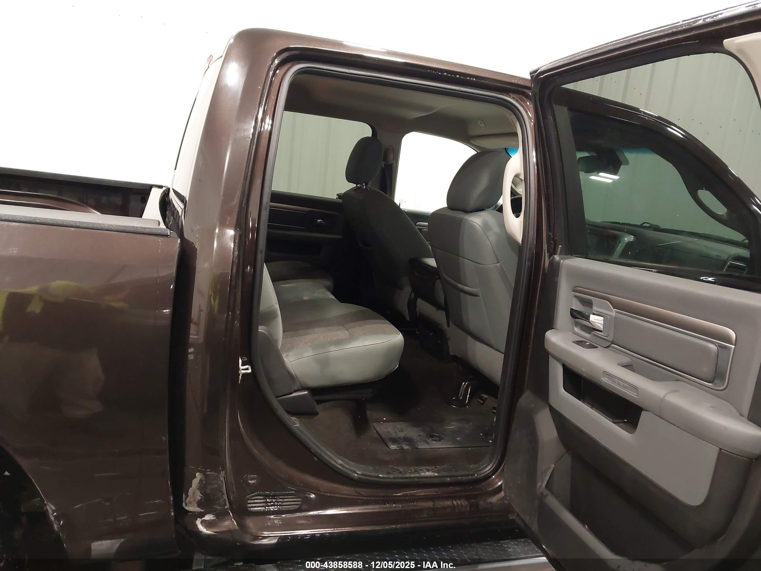 RAM 1500 image 8