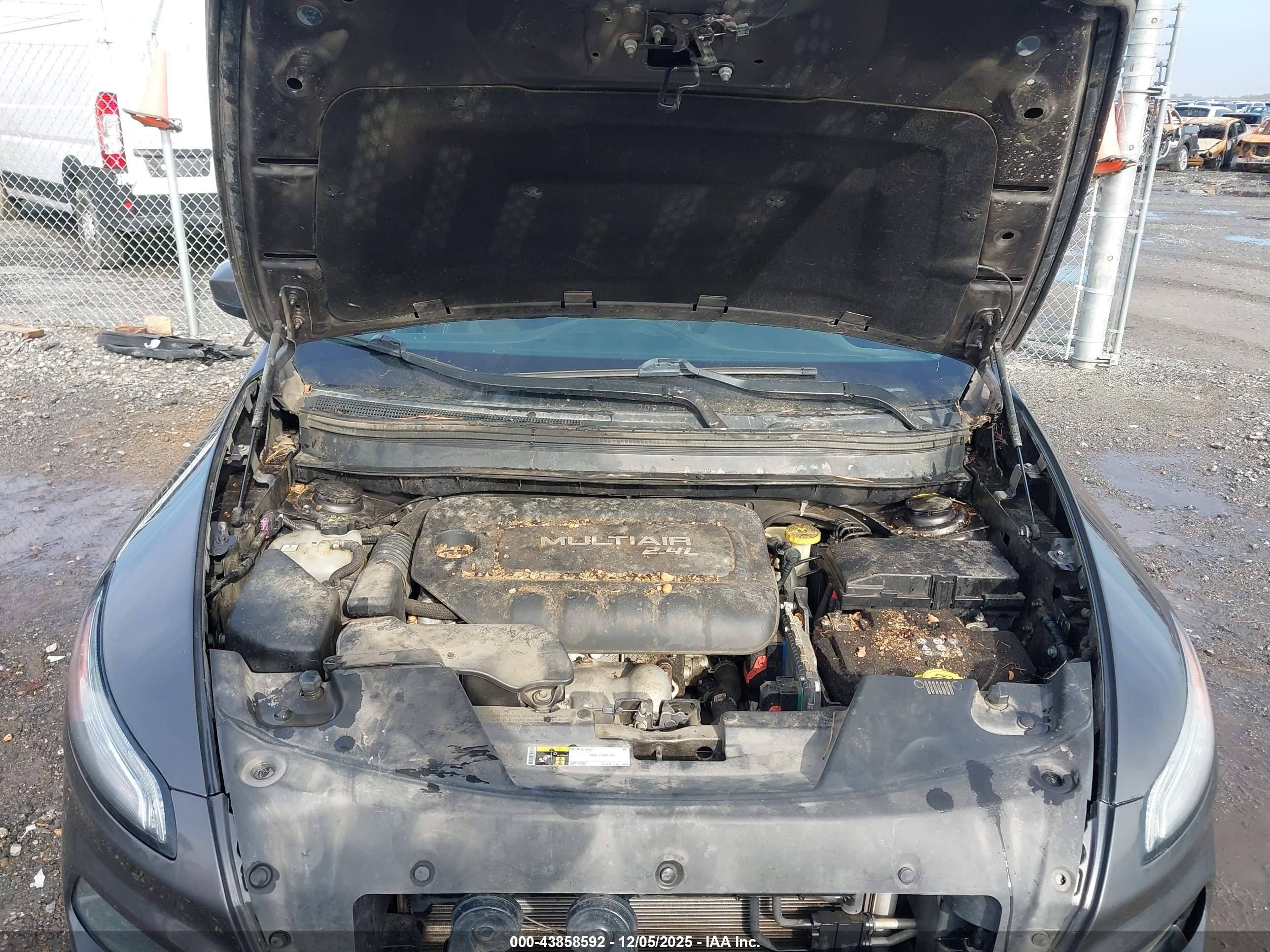 JEEP CHEROKEE image 10