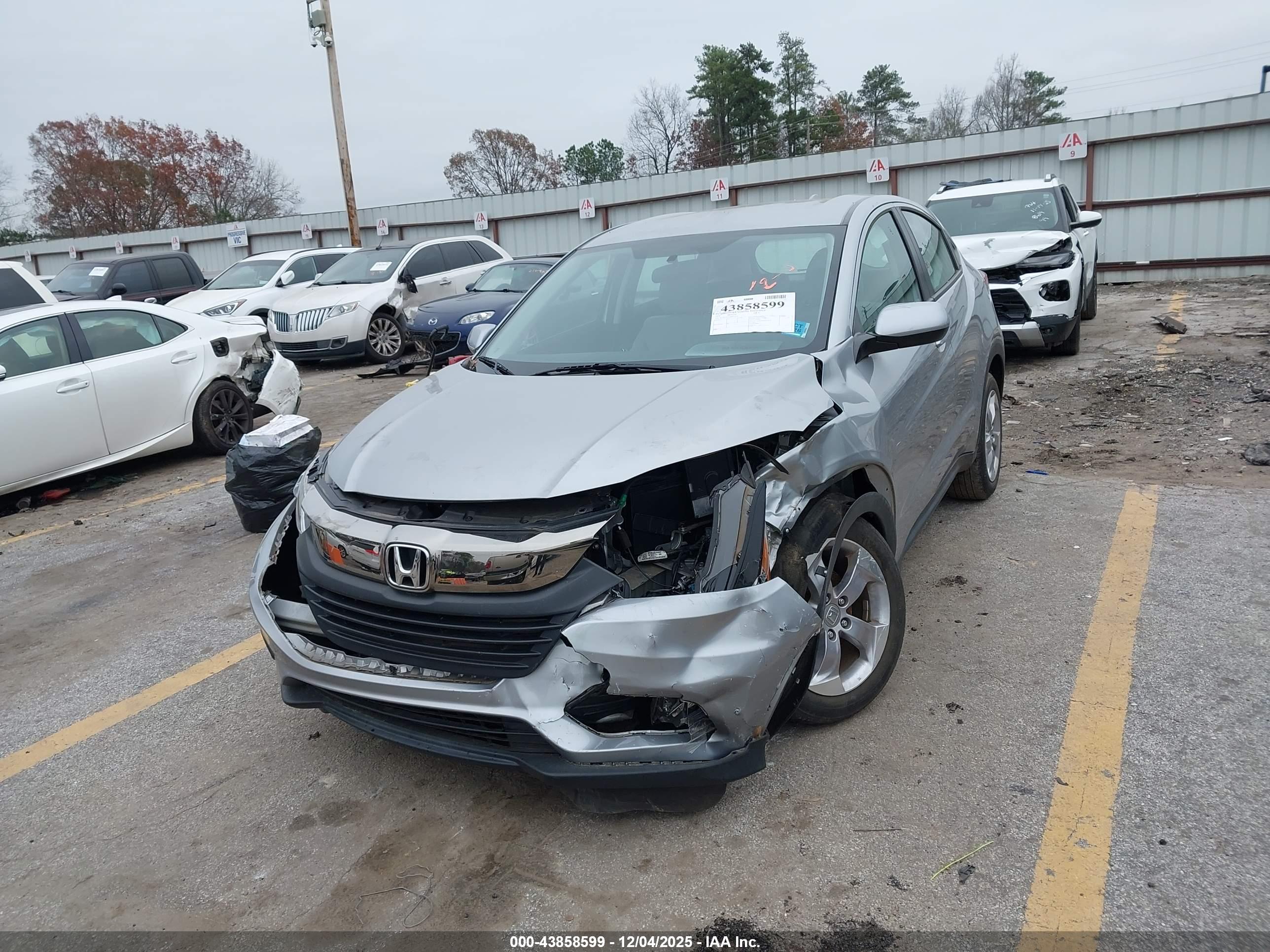 HONDA HR-V image 2