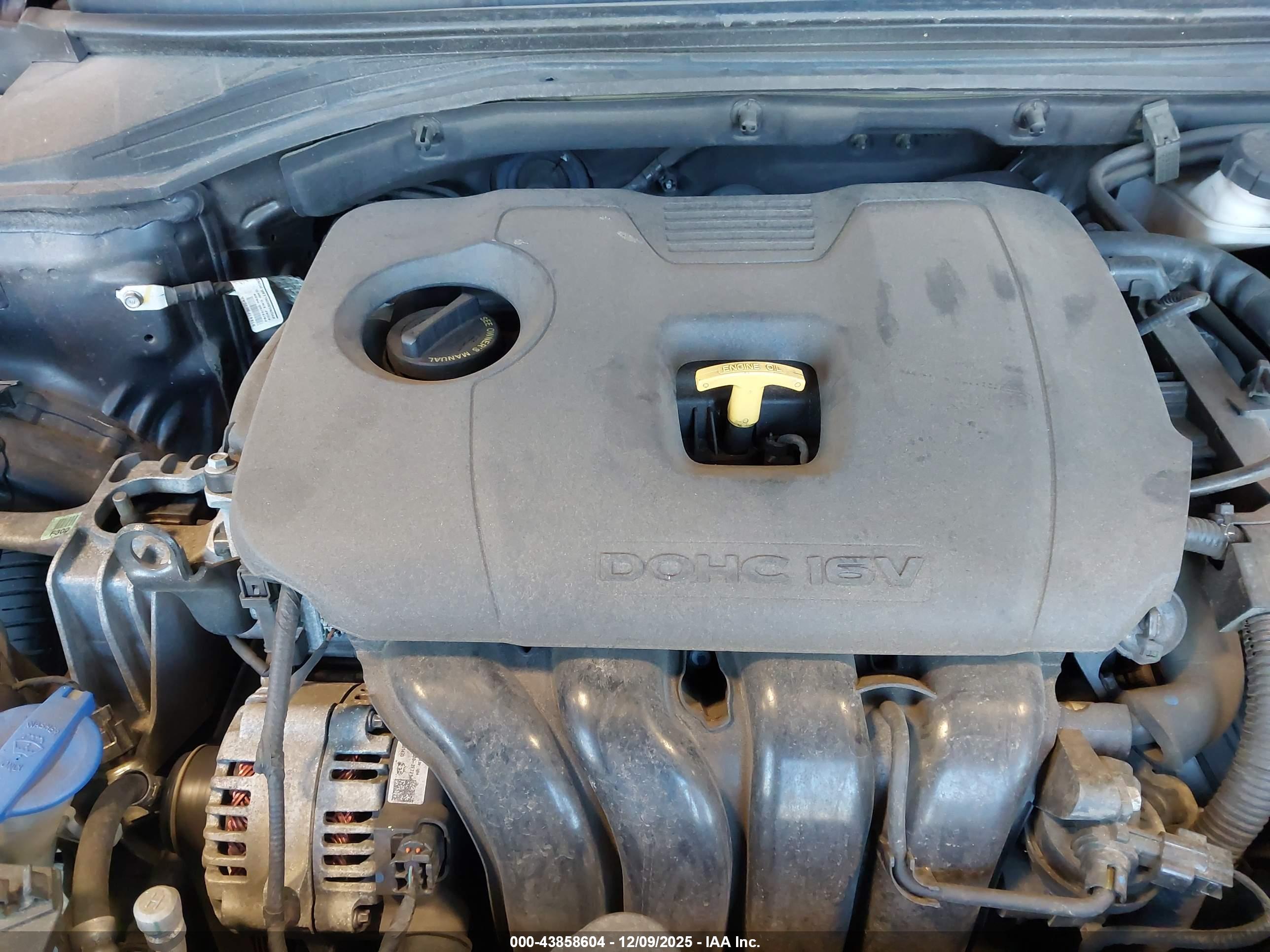 HYUNDAI ELANTRA image 10