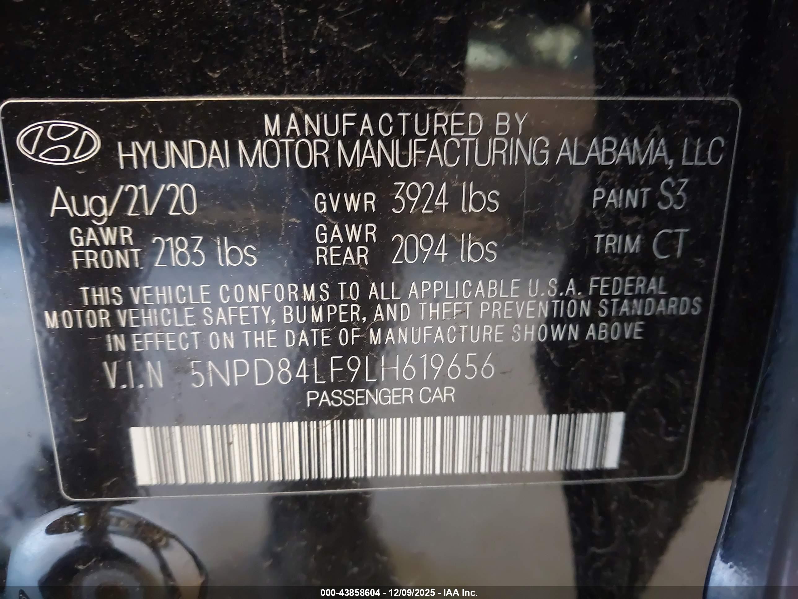 HYUNDAI ELANTRA image 9