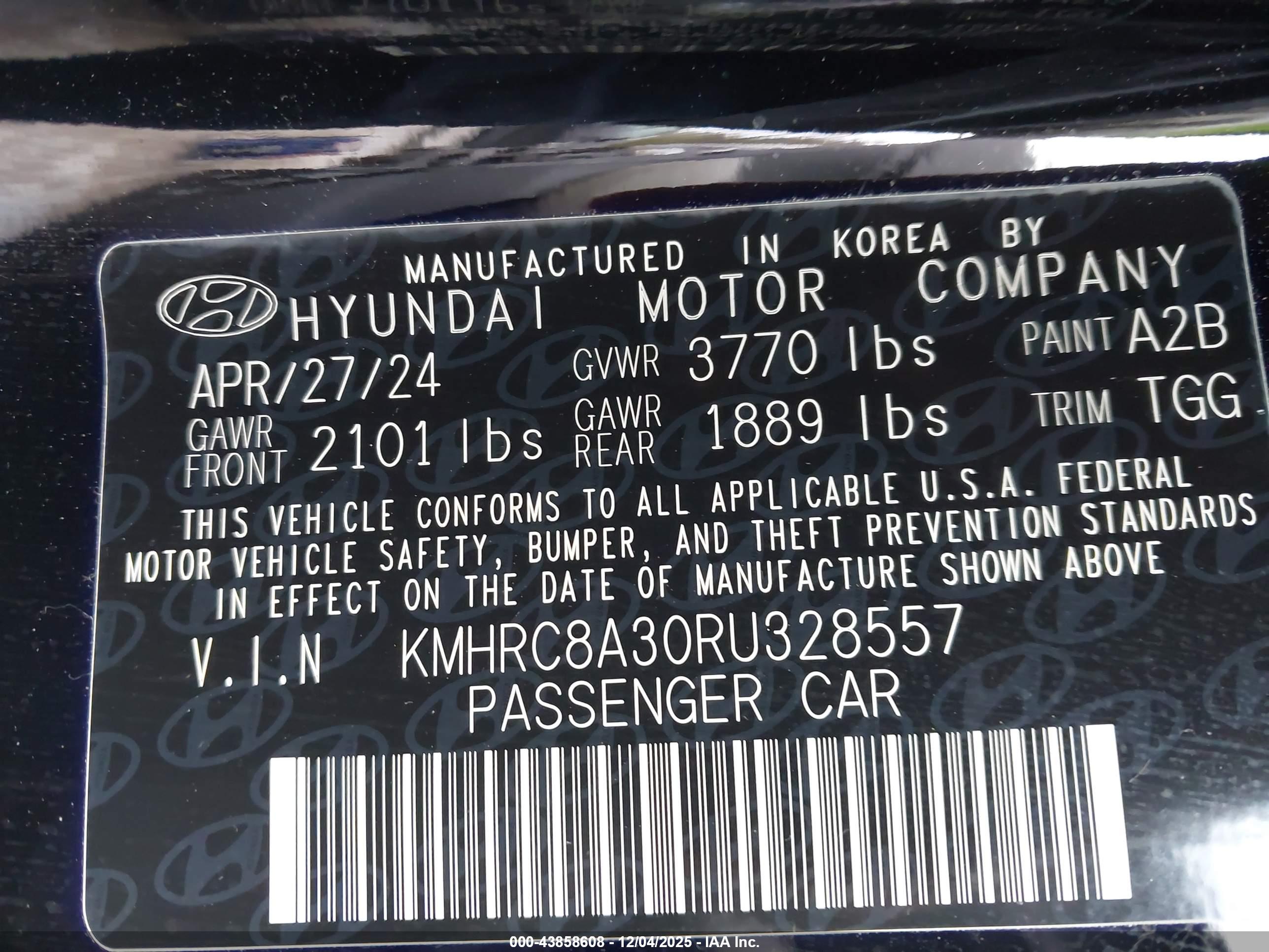HYUNDAI VENUE image 9
