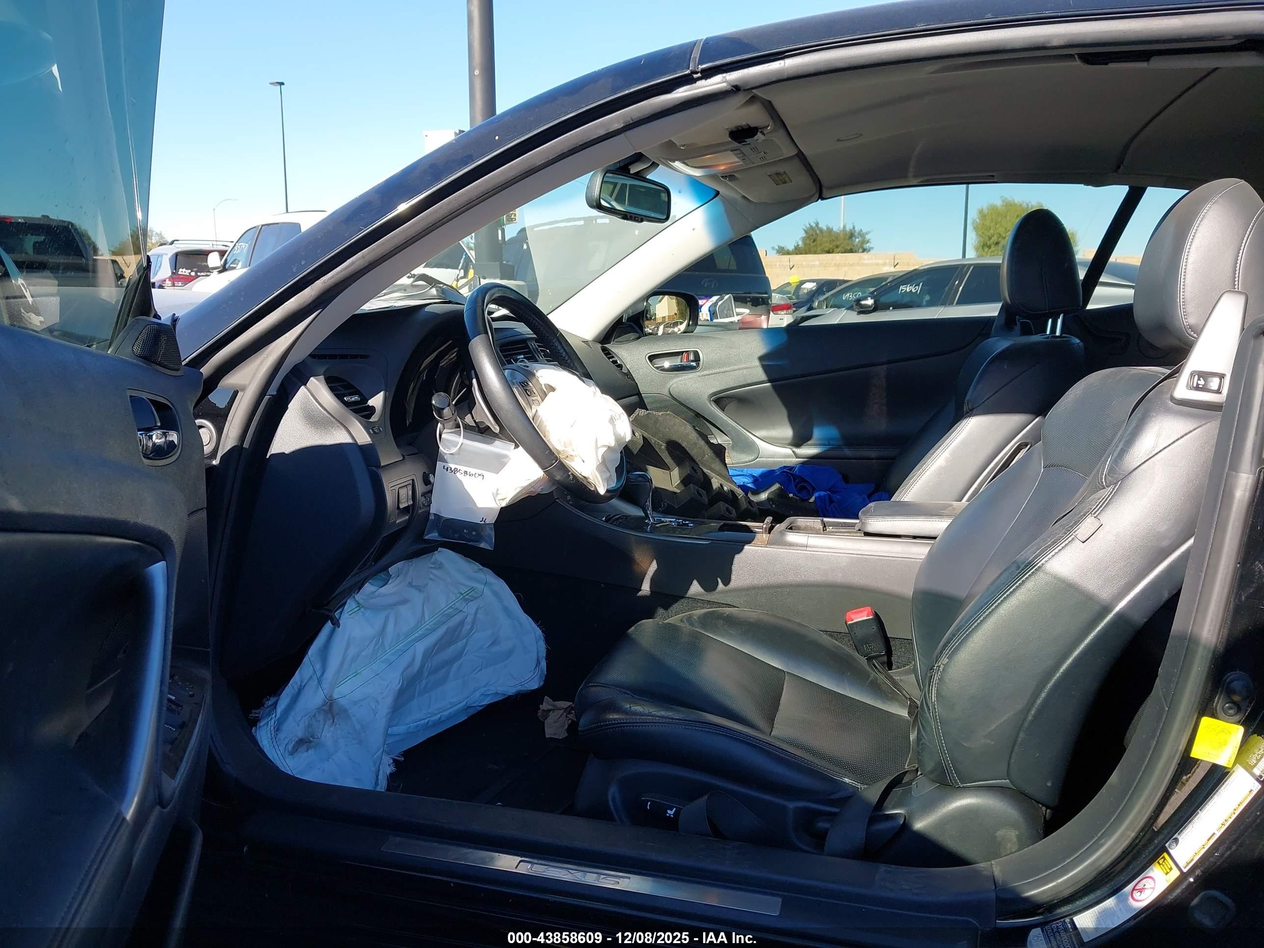 LEXUS IS image 5