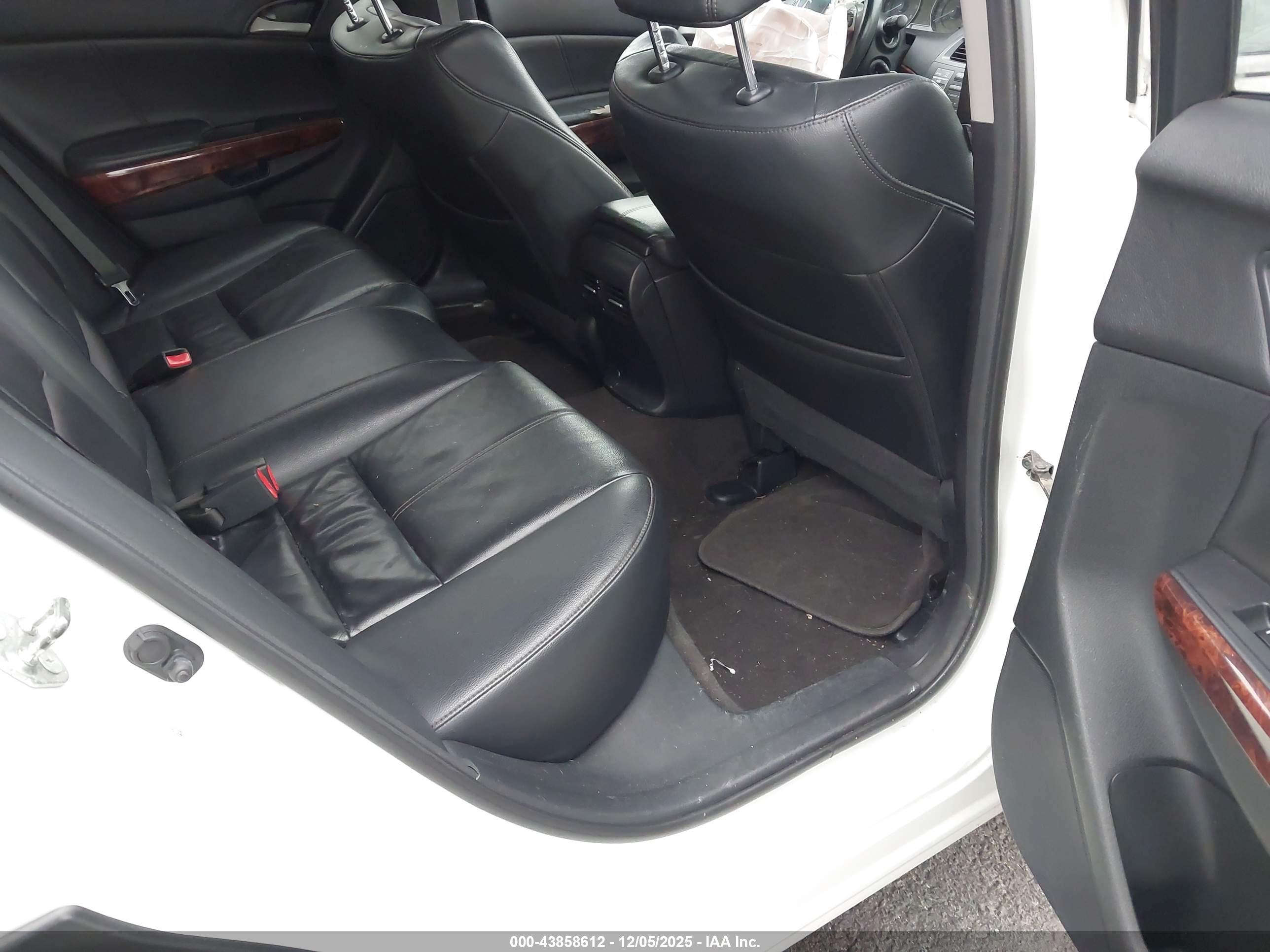 HONDA CROSSTOUR image 8