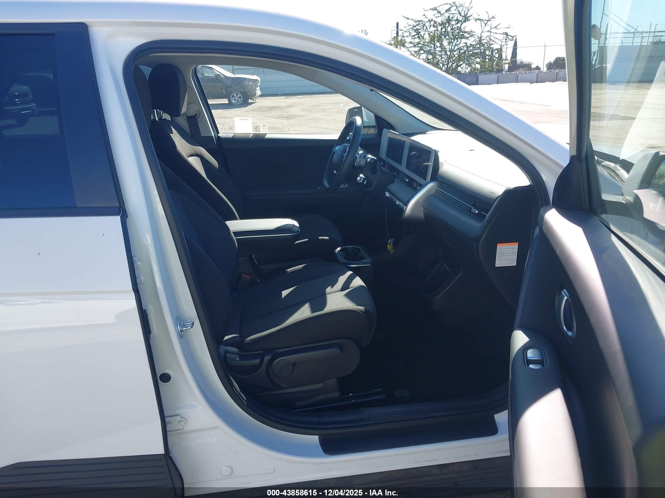 HYUNDAI IONIQ image 5