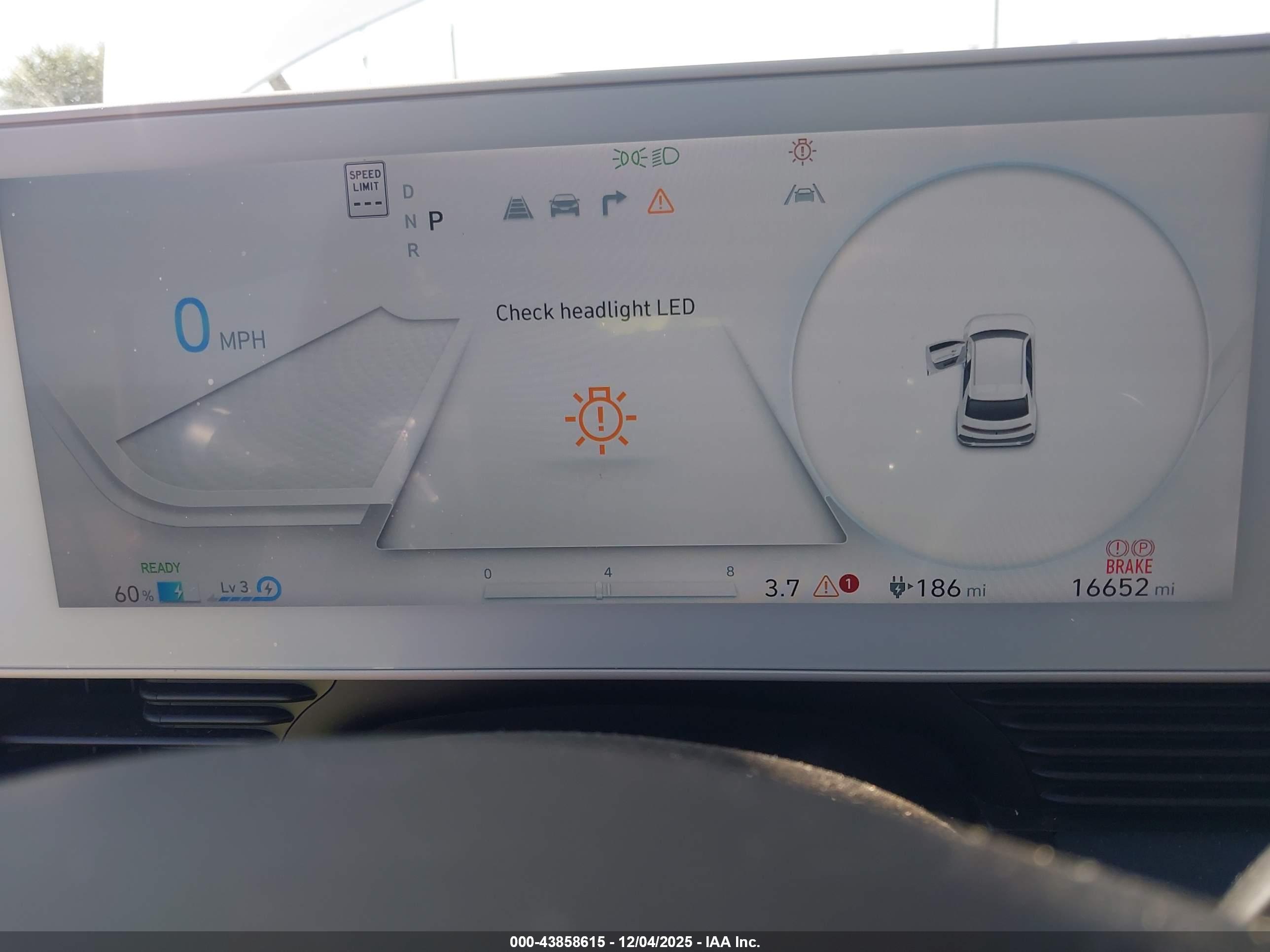 HYUNDAI IONIQ image 7