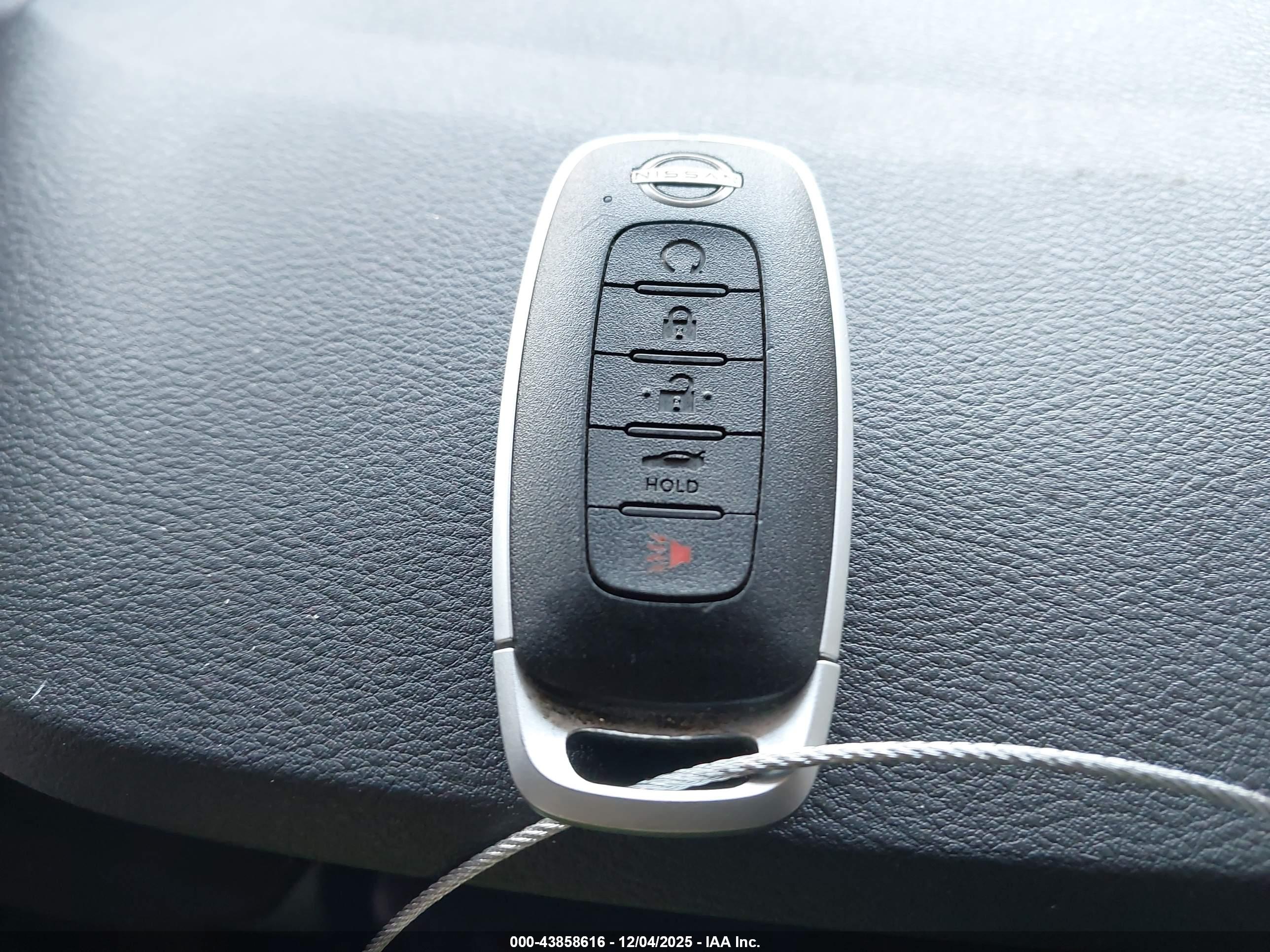 NISSAN SENTRA image 11