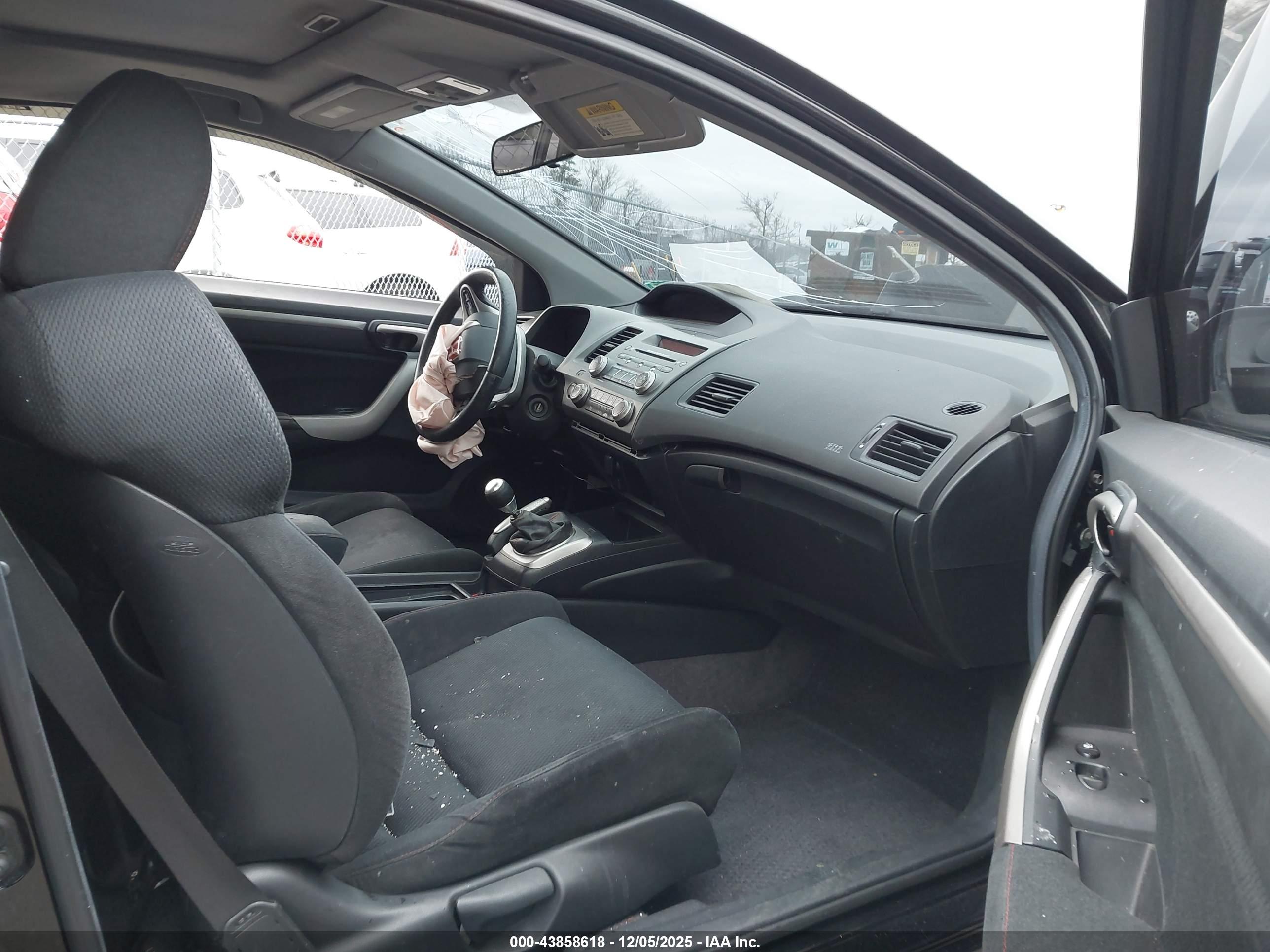 HONDA CIVIC image 5