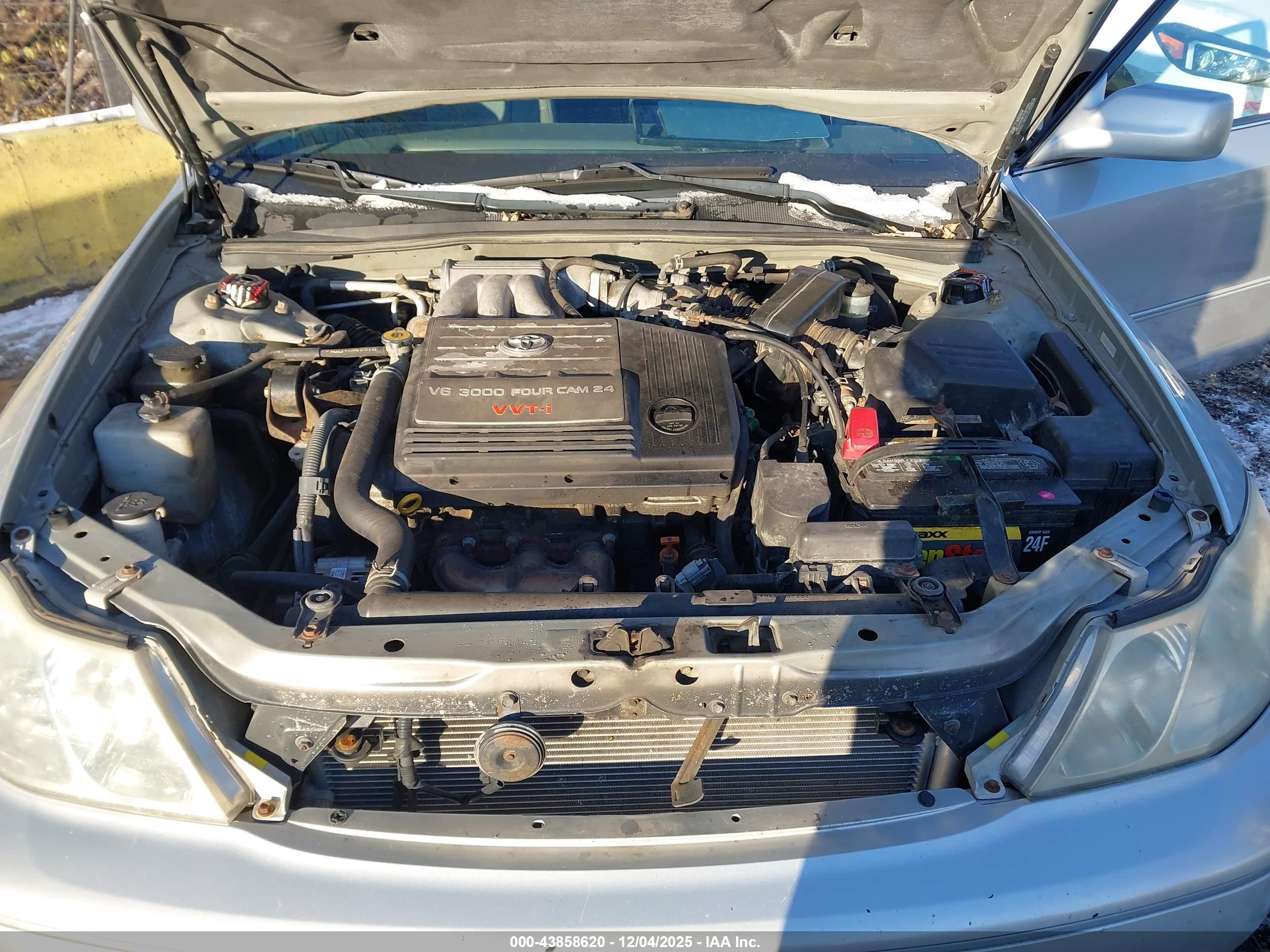 TOYOTA AVALON image 10