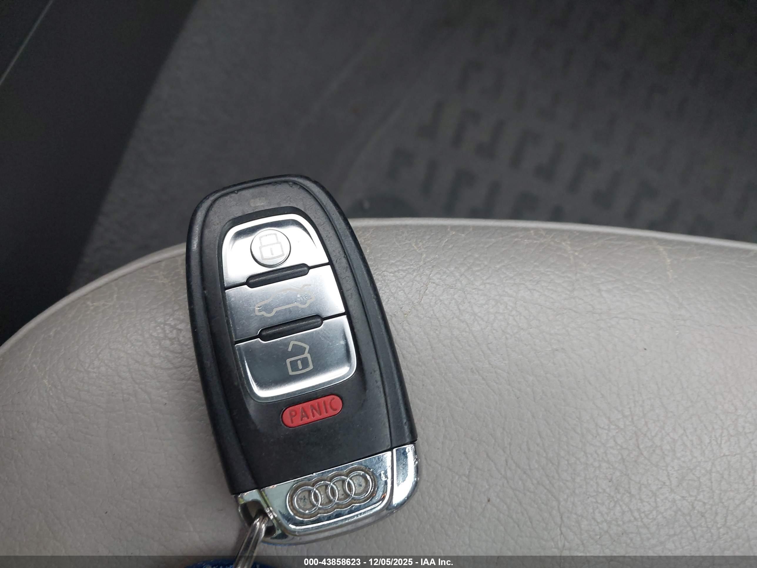 AUDI A4 image 11