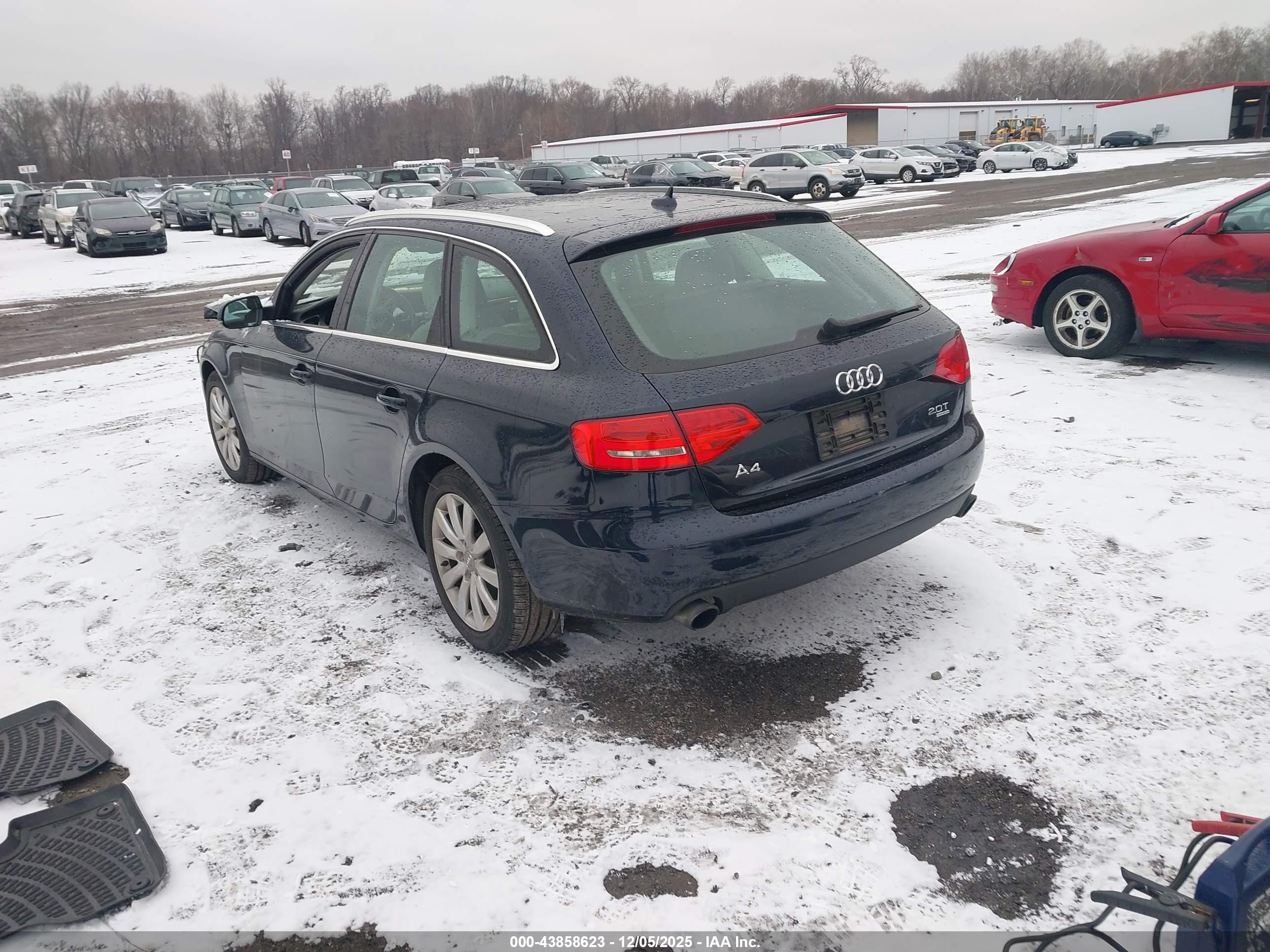 AUDI A4 image 3