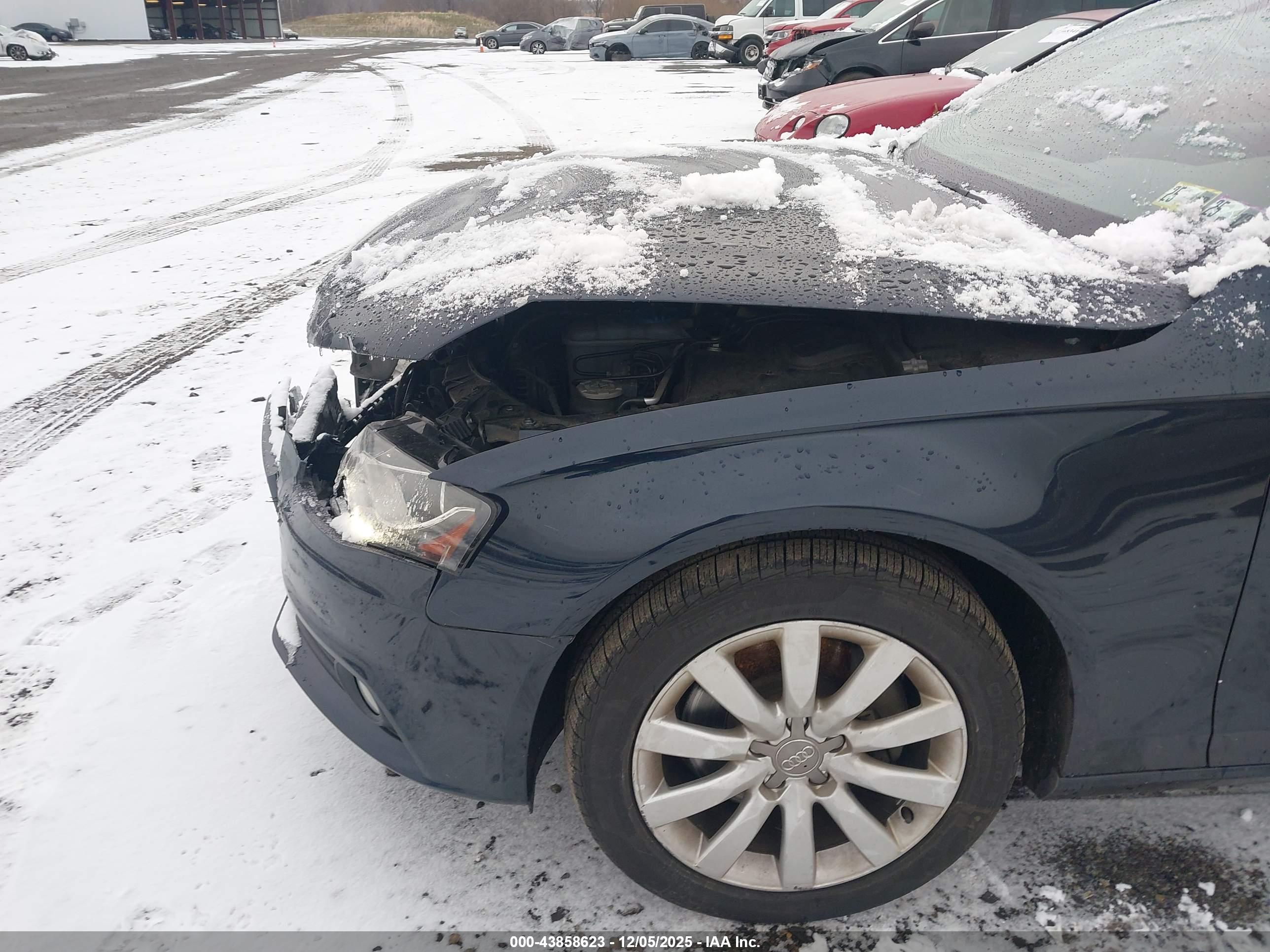 AUDI A4 image 6