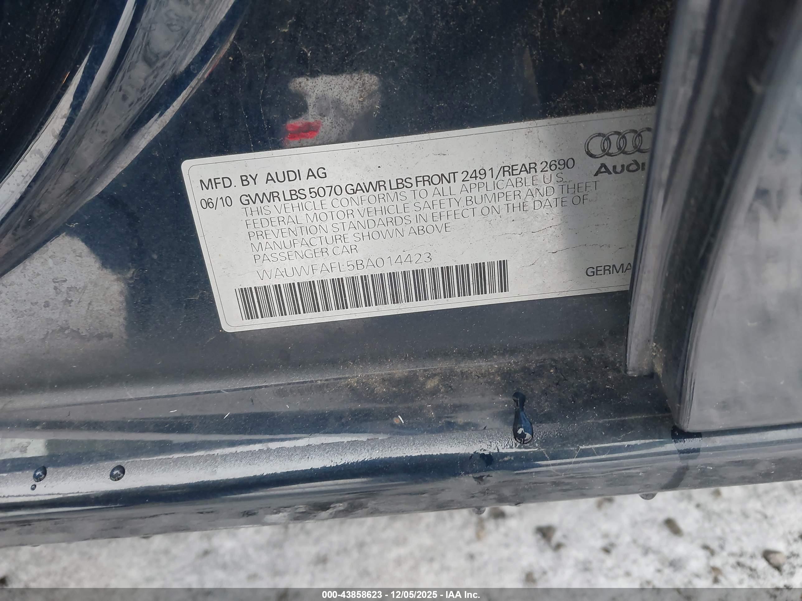 AUDI A4 image 9