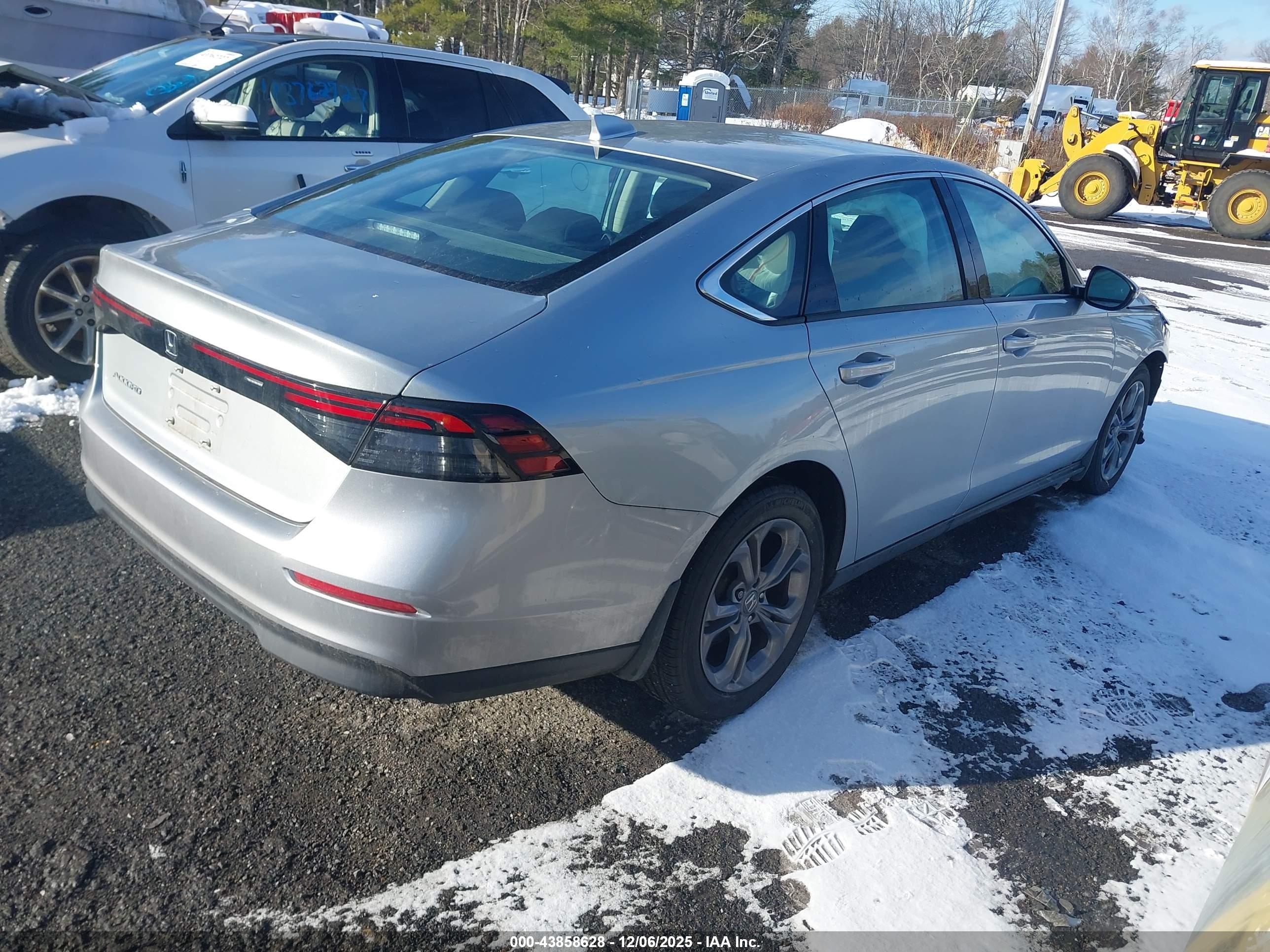 HONDA ACCORD image 4