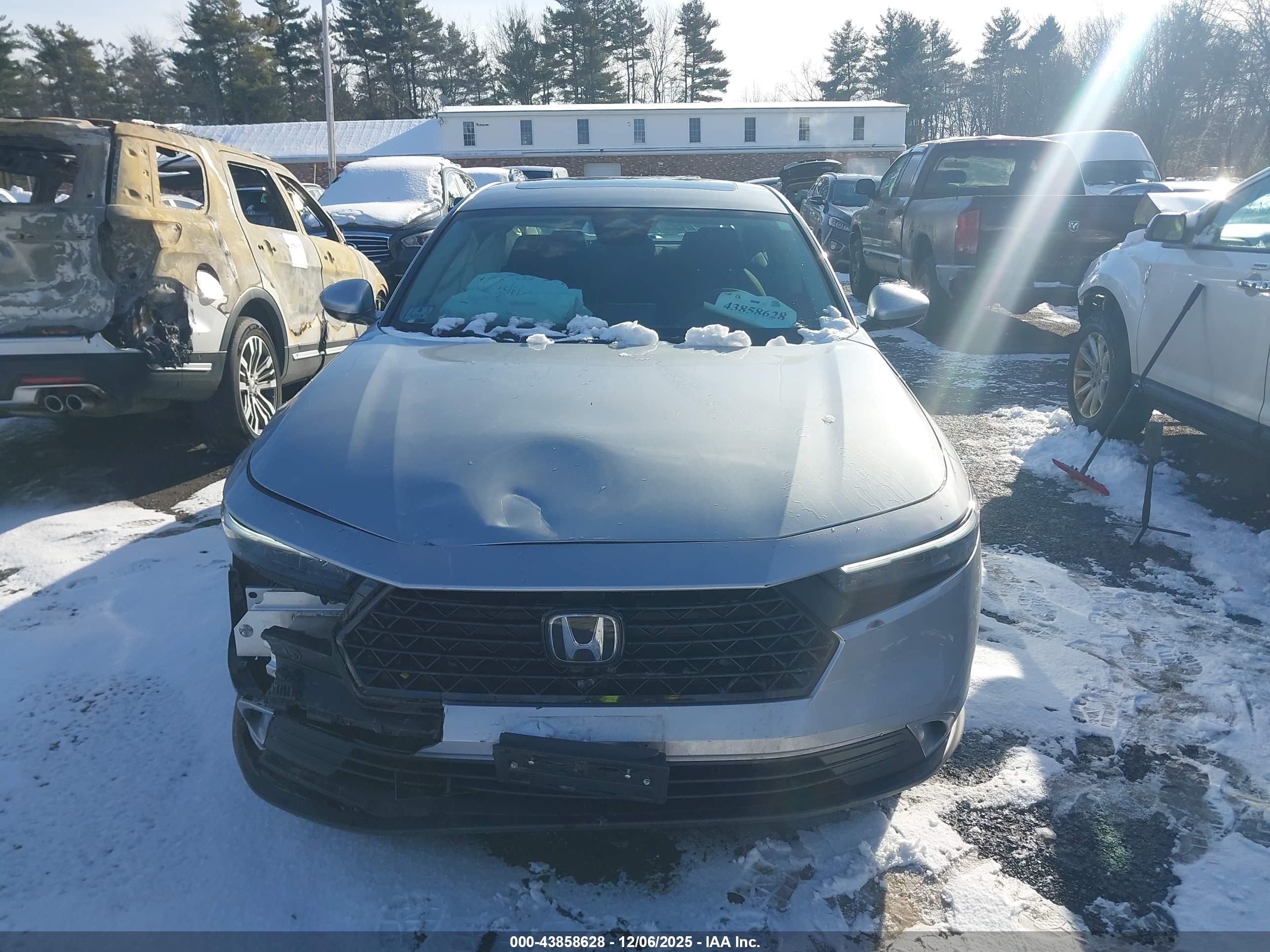 HONDA ACCORD image 6