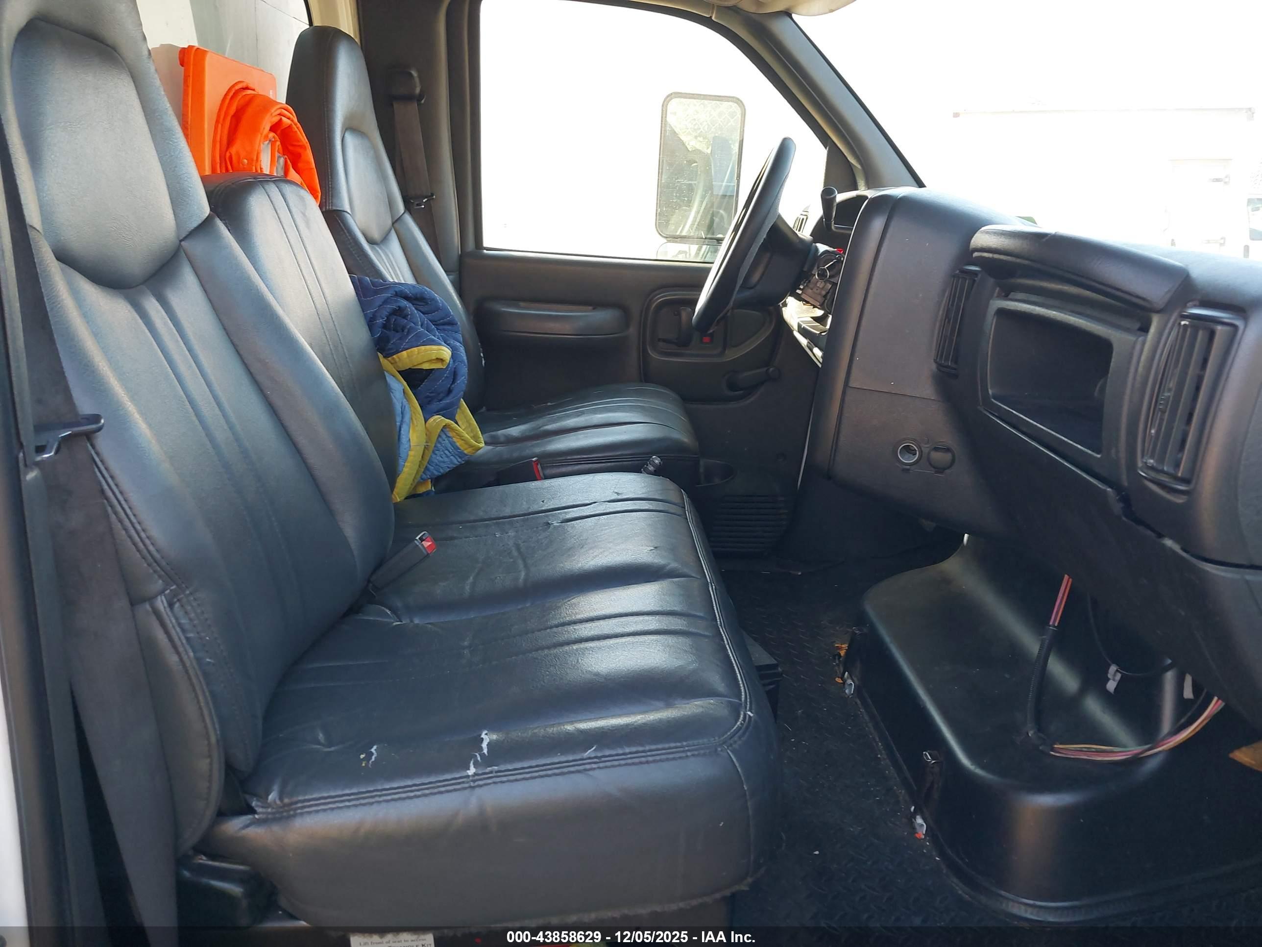 GMC C5500 image 8