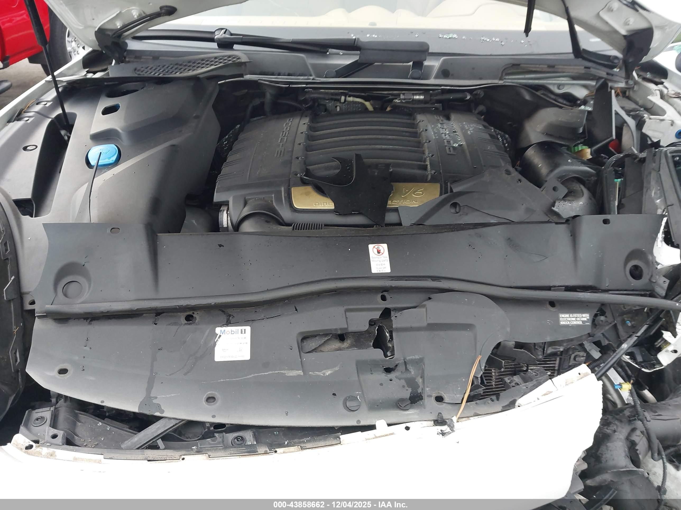 PORSCHE CAYENNE image 10