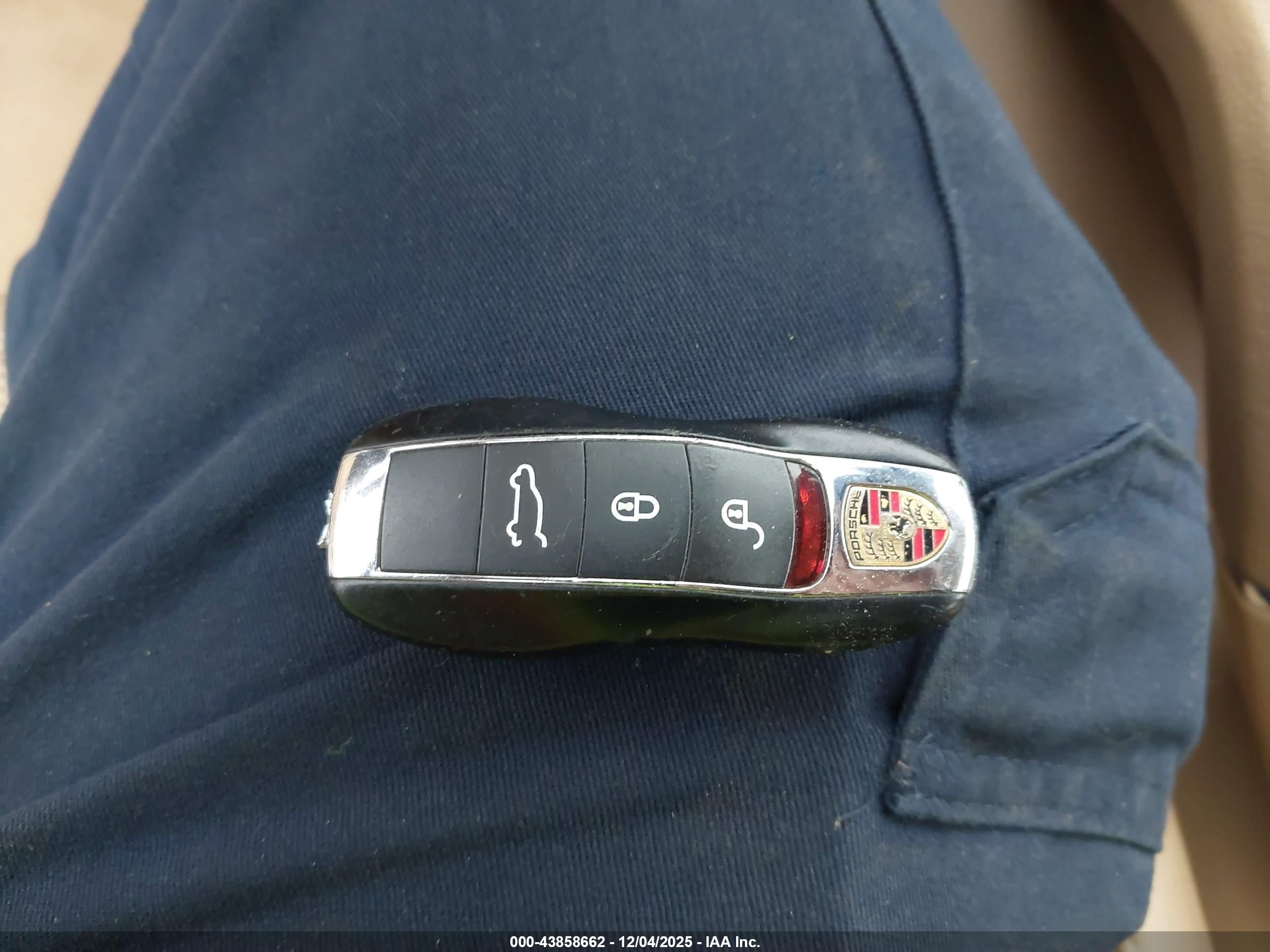 PORSCHE CAYENNE image 11