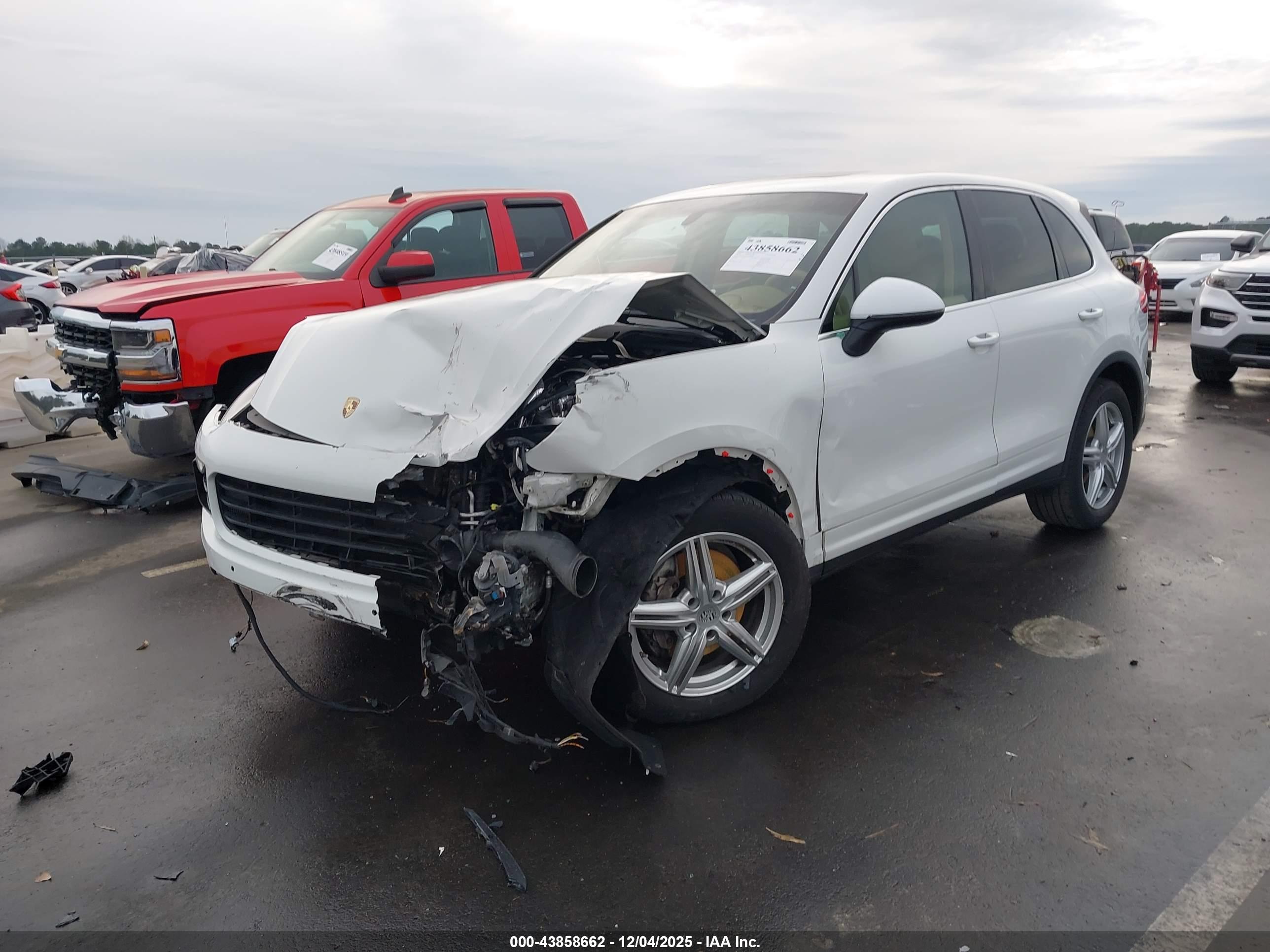 PORSCHE CAYENNE image 2