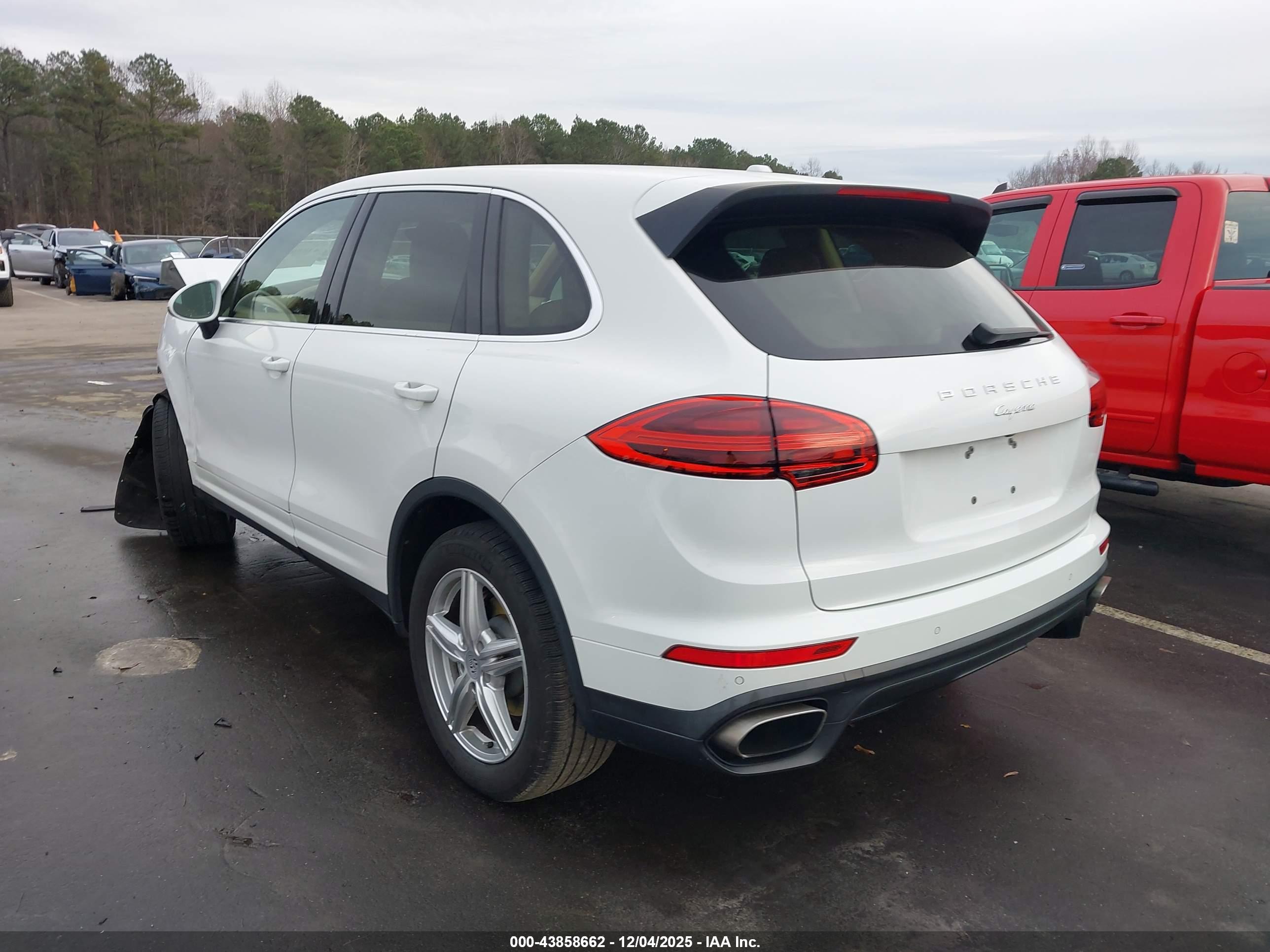 PORSCHE CAYENNE image 3