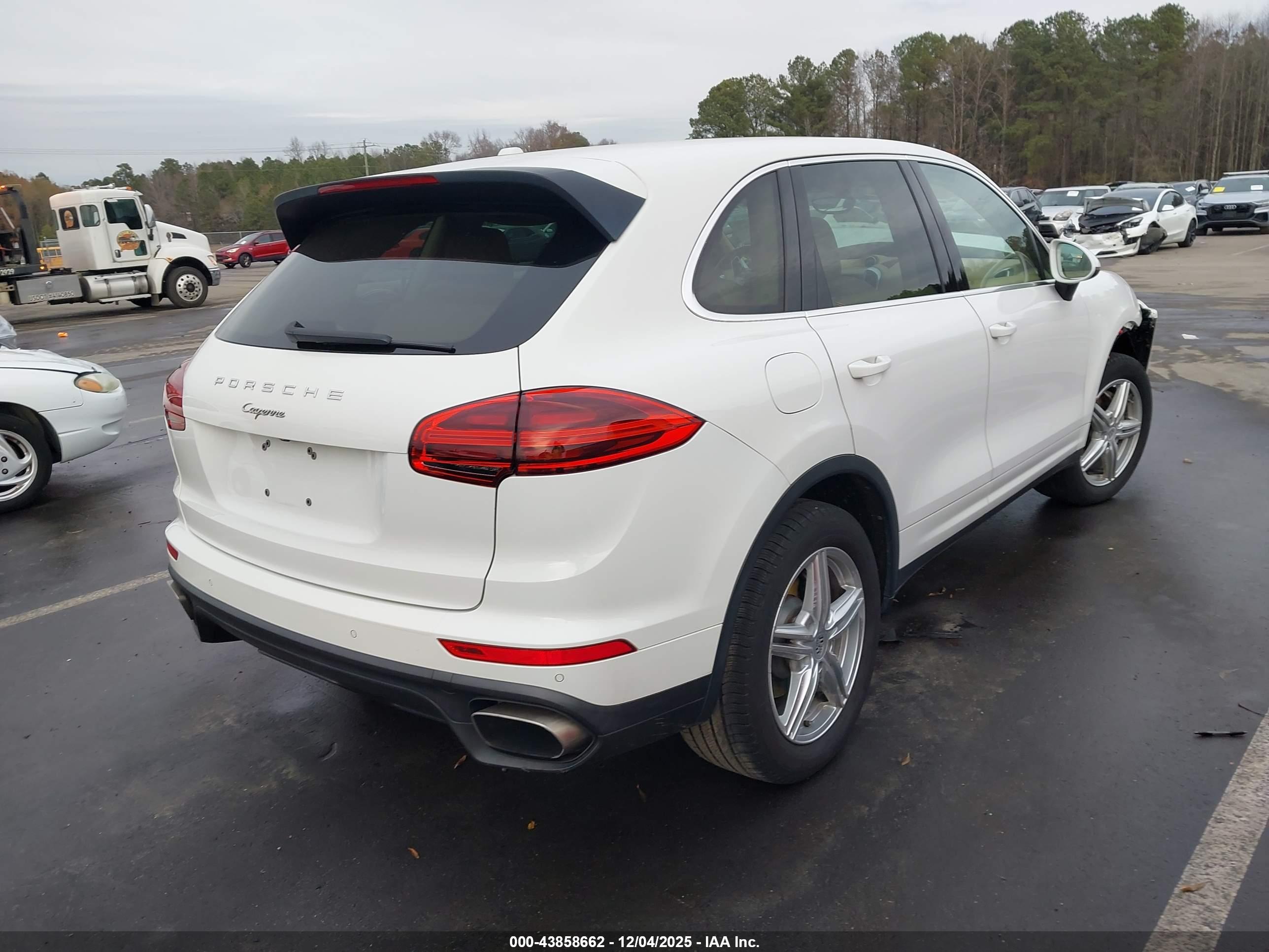 PORSCHE CAYENNE image 4