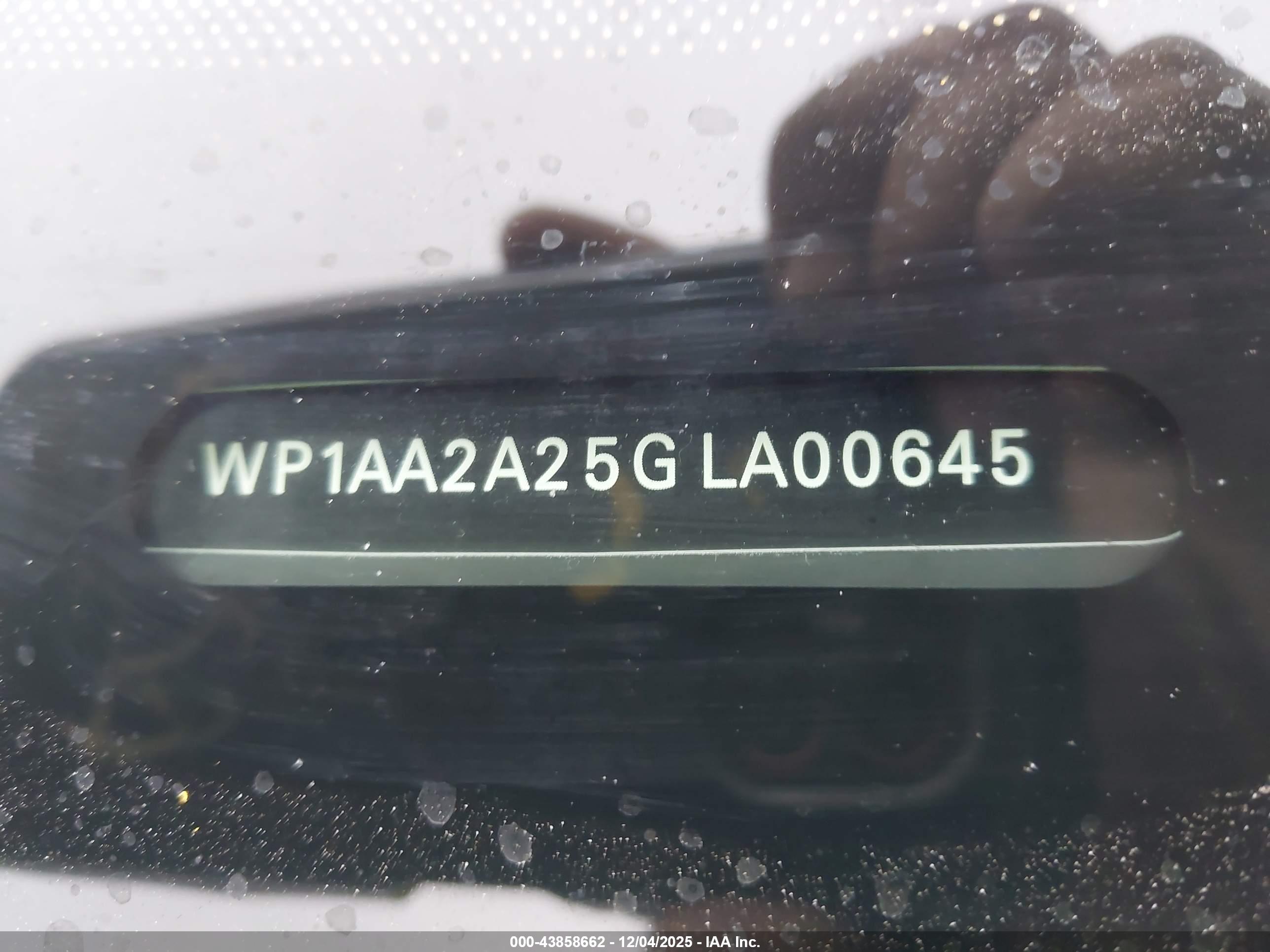 PORSCHE CAYENNE image 9