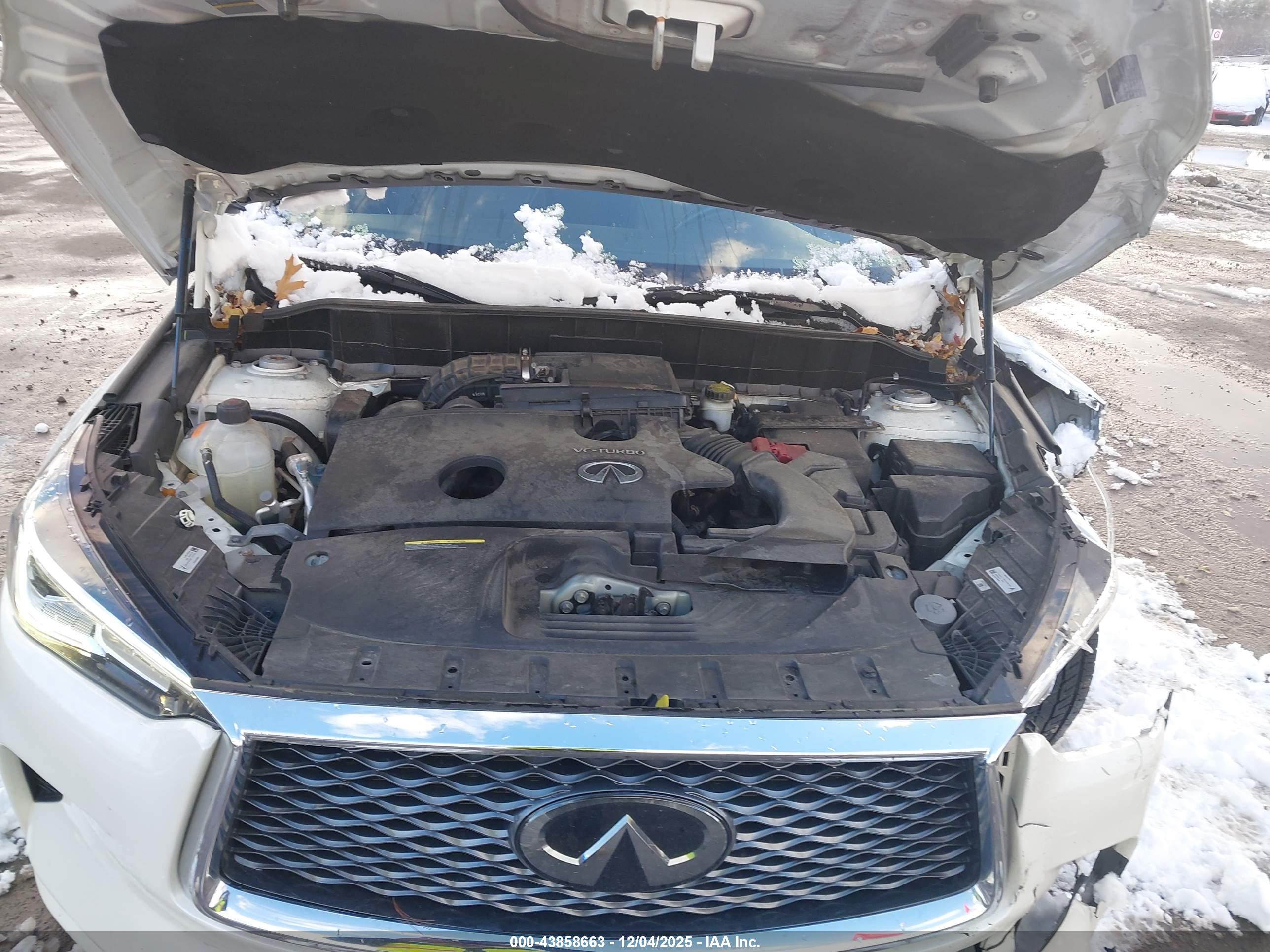 INFINITI QX50 image 10
