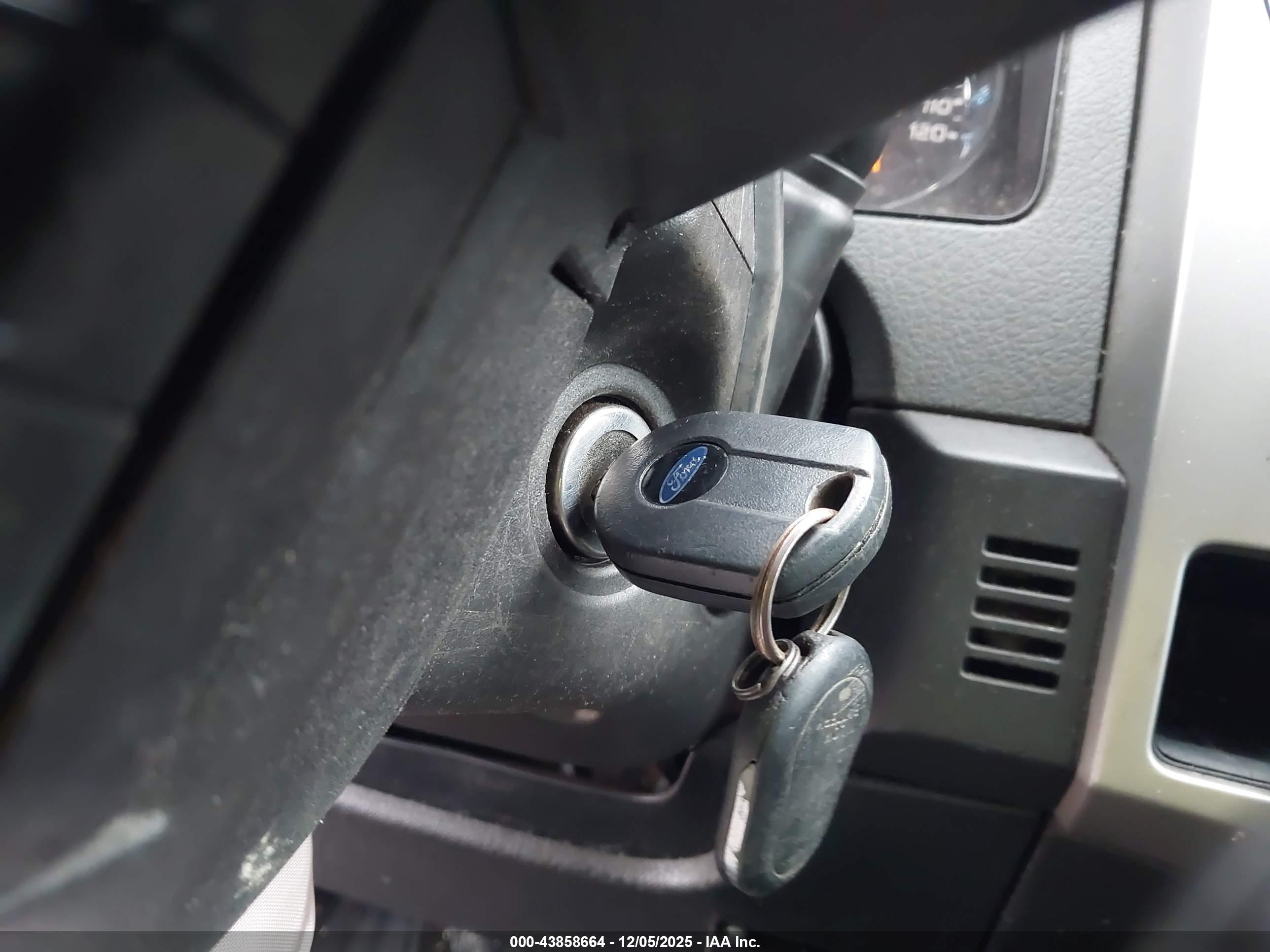 FORD F-150 image 11