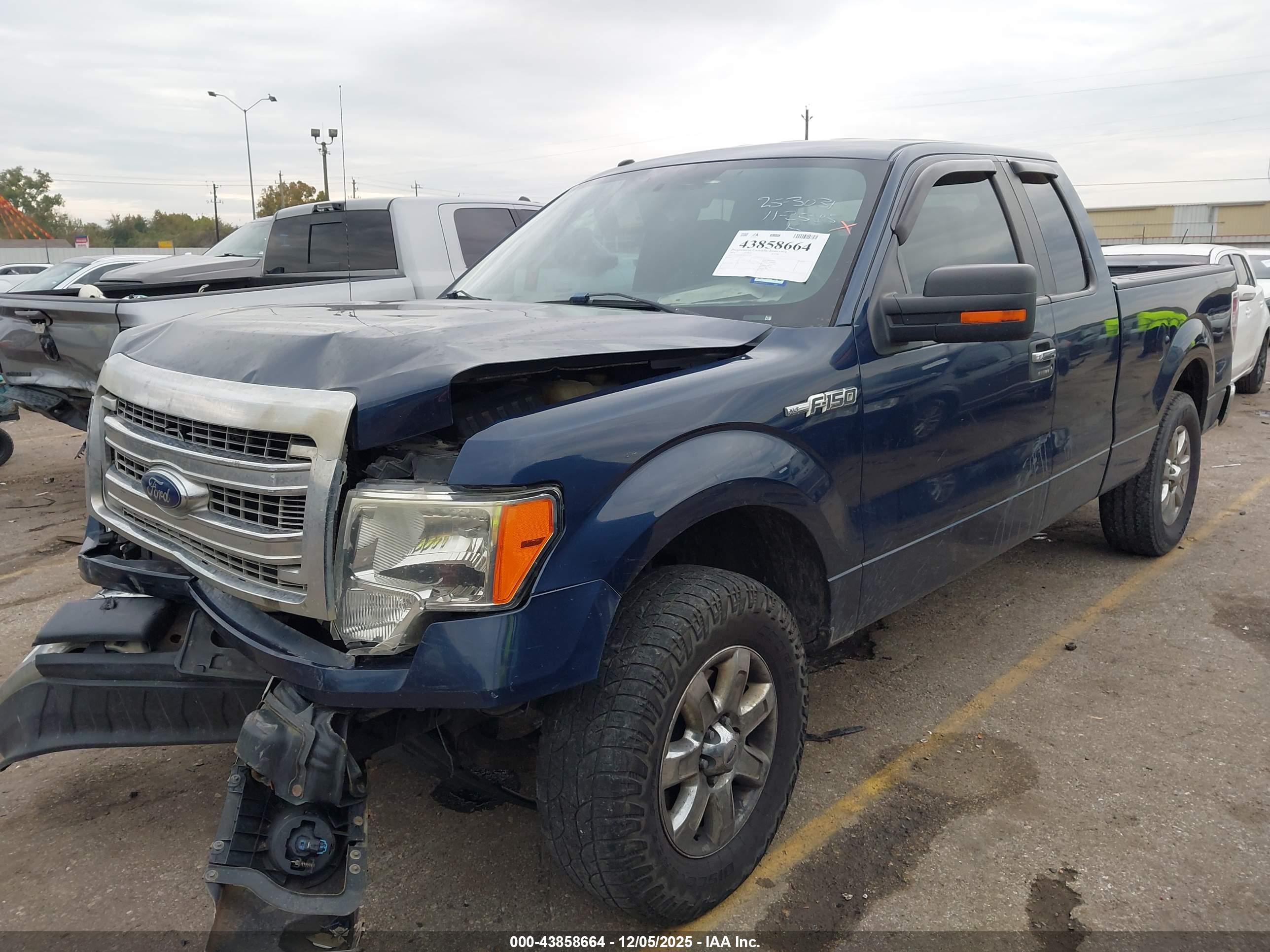 FORD F-150 image 2