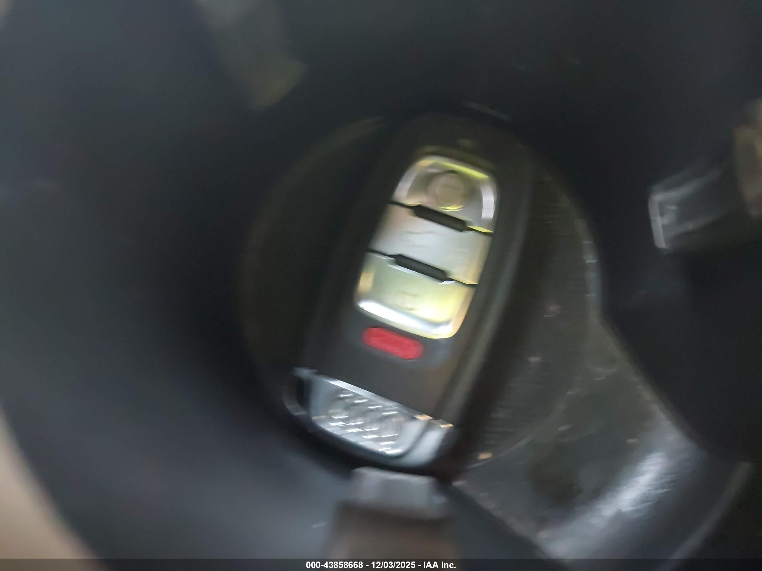 AUDI A4 image 11