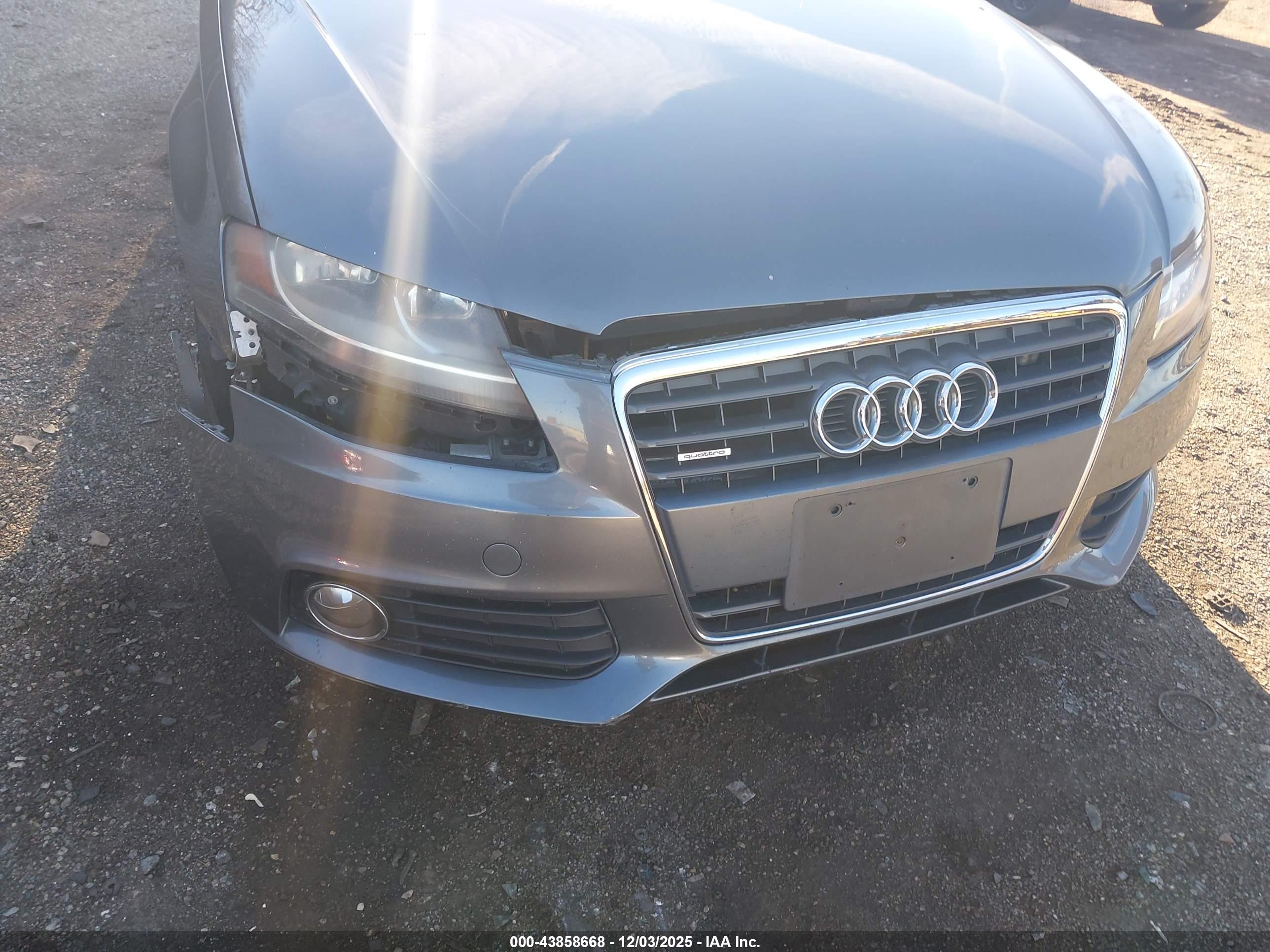 AUDI A4 image 6